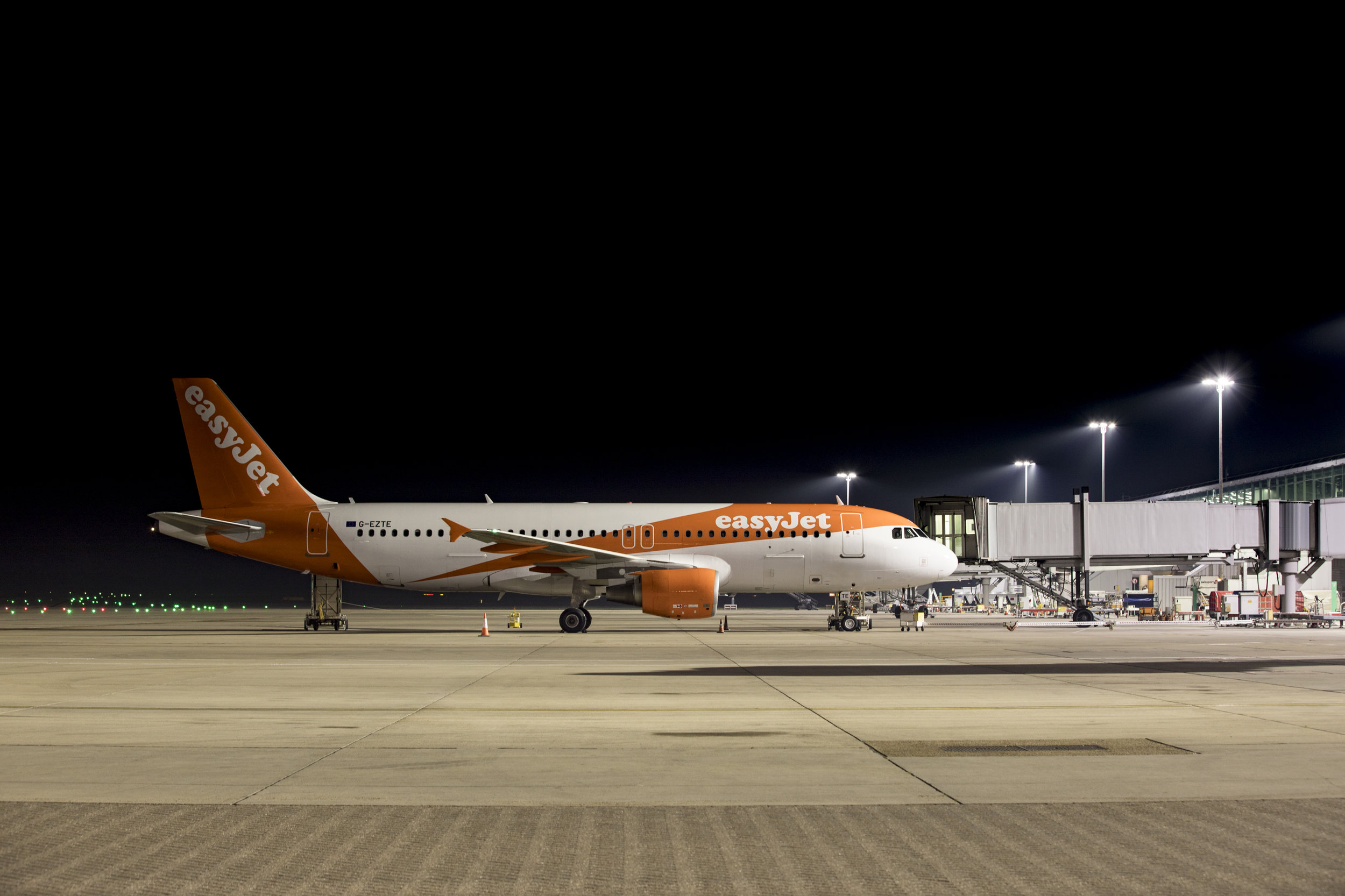 6O6A3644 CU Phosco Stanstead Airport 110517 www.johnzammit.co.uk 07956430361 Absolute  Photography Lmited .jpg