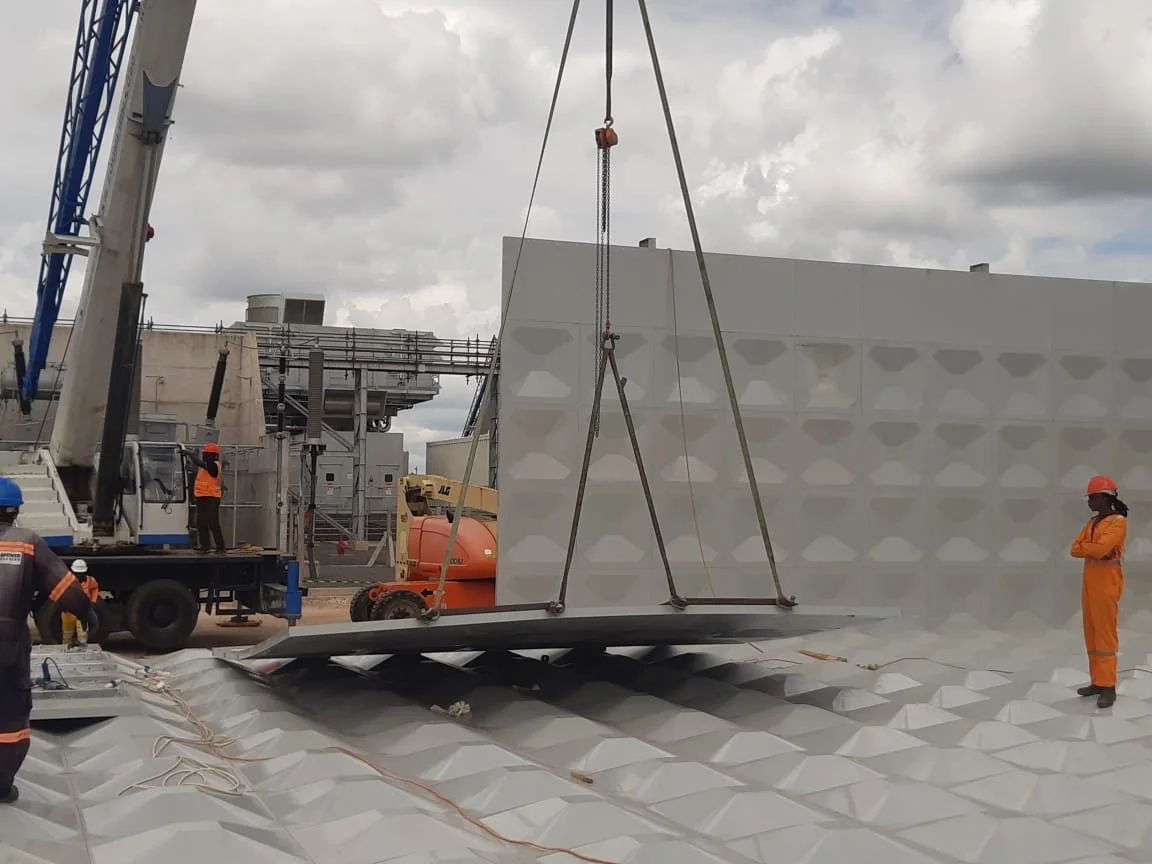 Assembly of the 10,000 ton GRP Condensate Tank