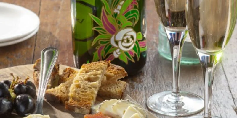 Champagne + Fromage.jpg