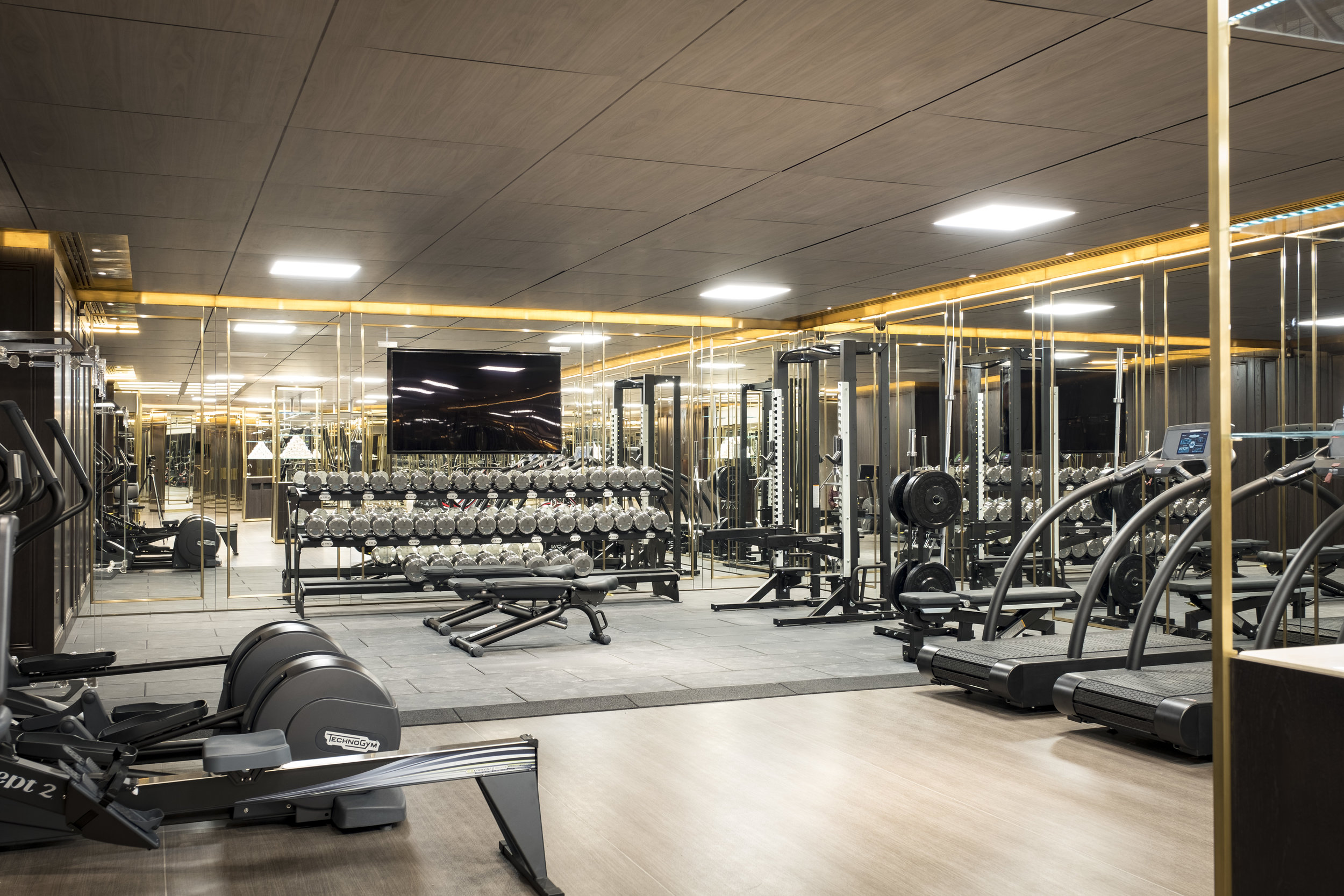 Lanesborough-Club-Spa-Room-Gym_Weights-Area.jpg