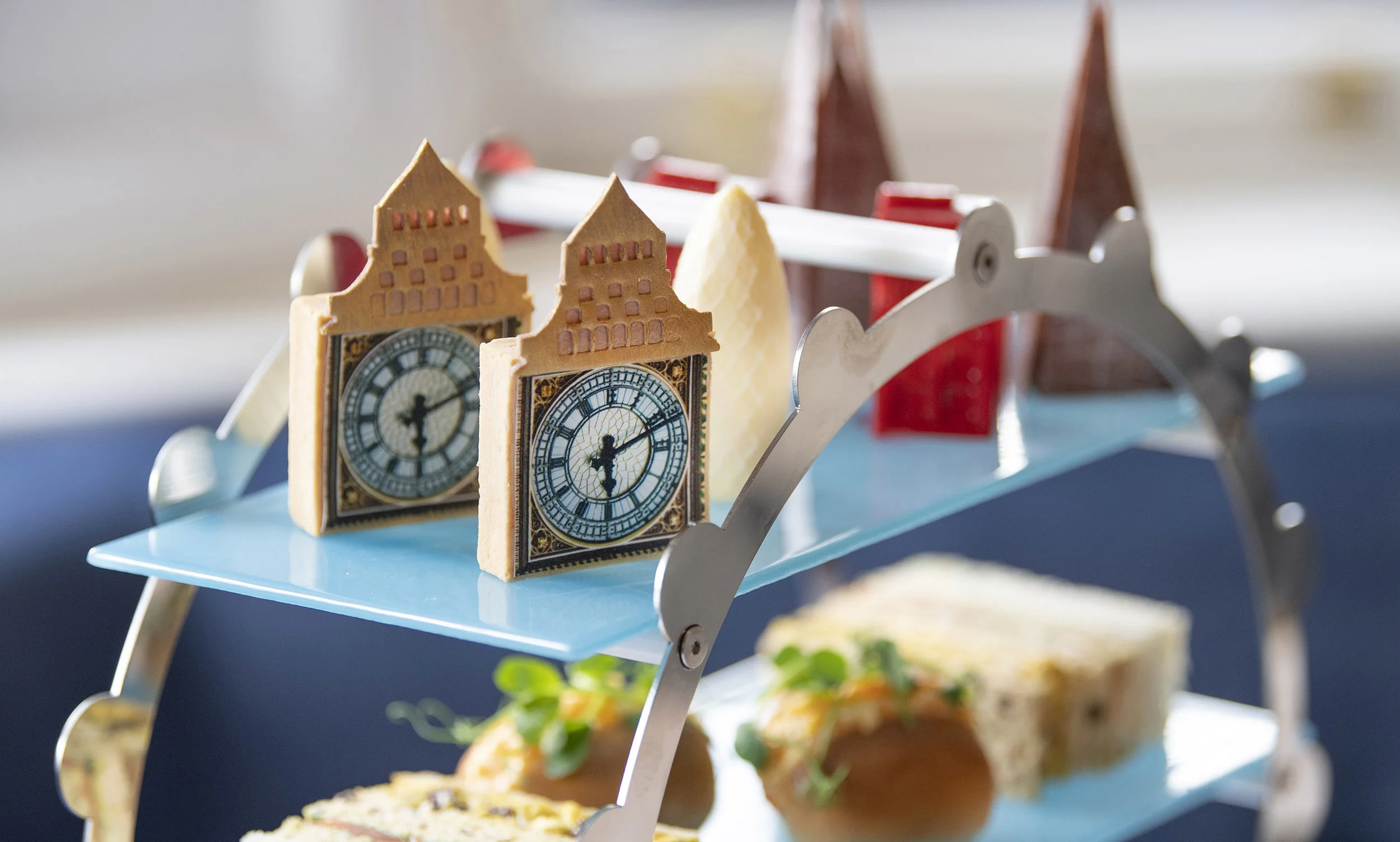 London Landmarks Afternoon Tea_Landscape_Big Ben On Stand Detail_150dpi.jpg