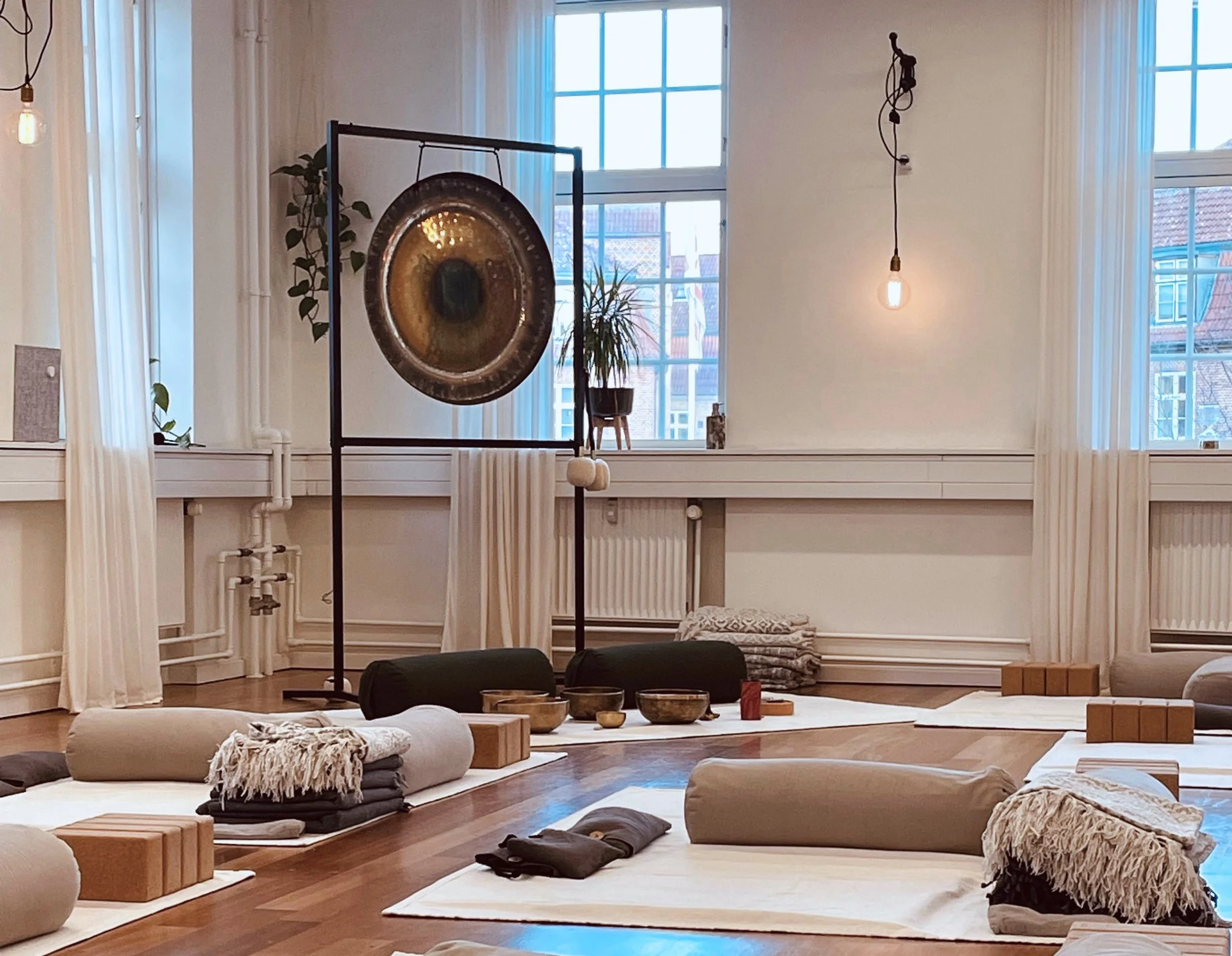 Balance gong bath 🍂 with Aiste Li