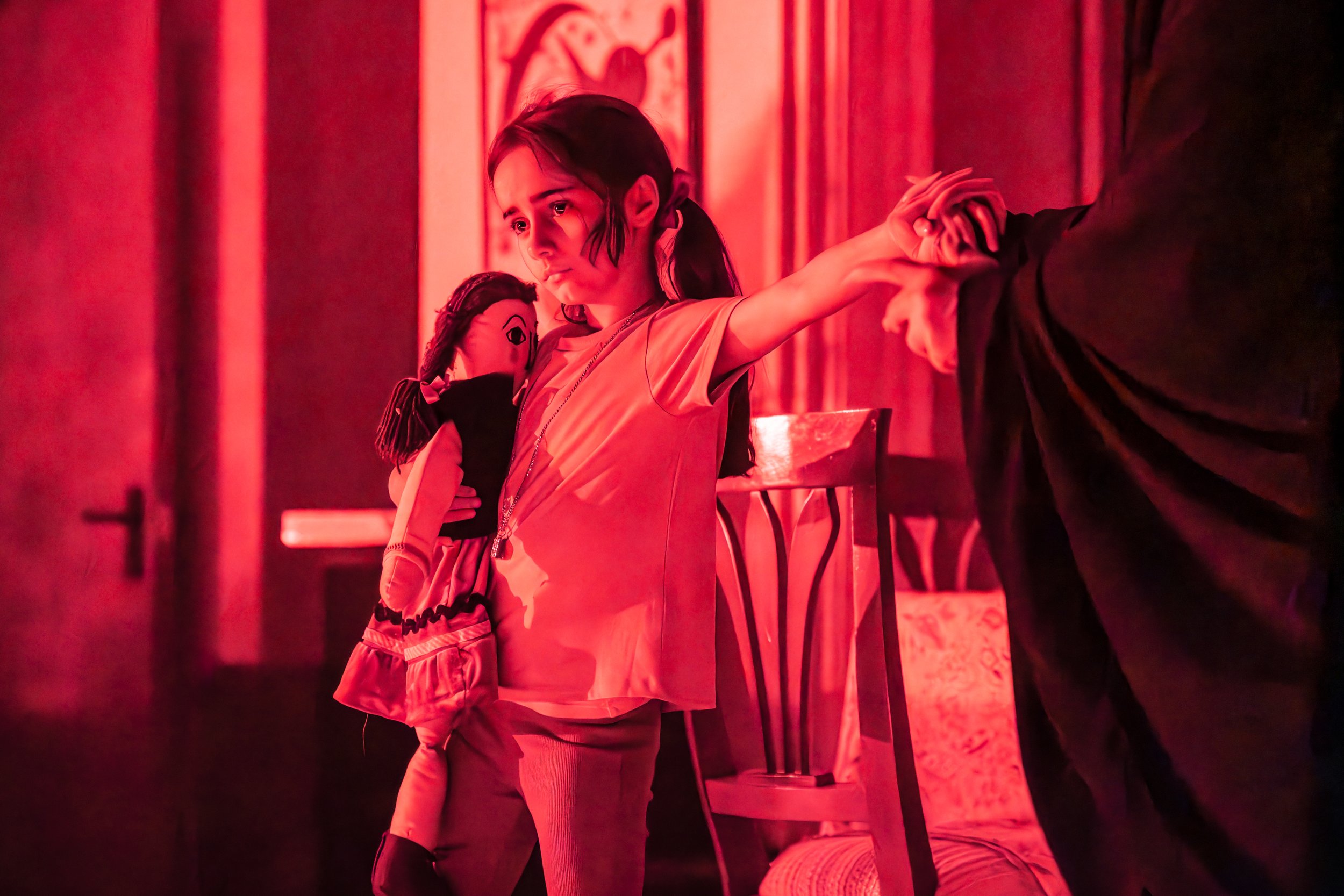 Under the Shadow PROD-04870 (2).jpg