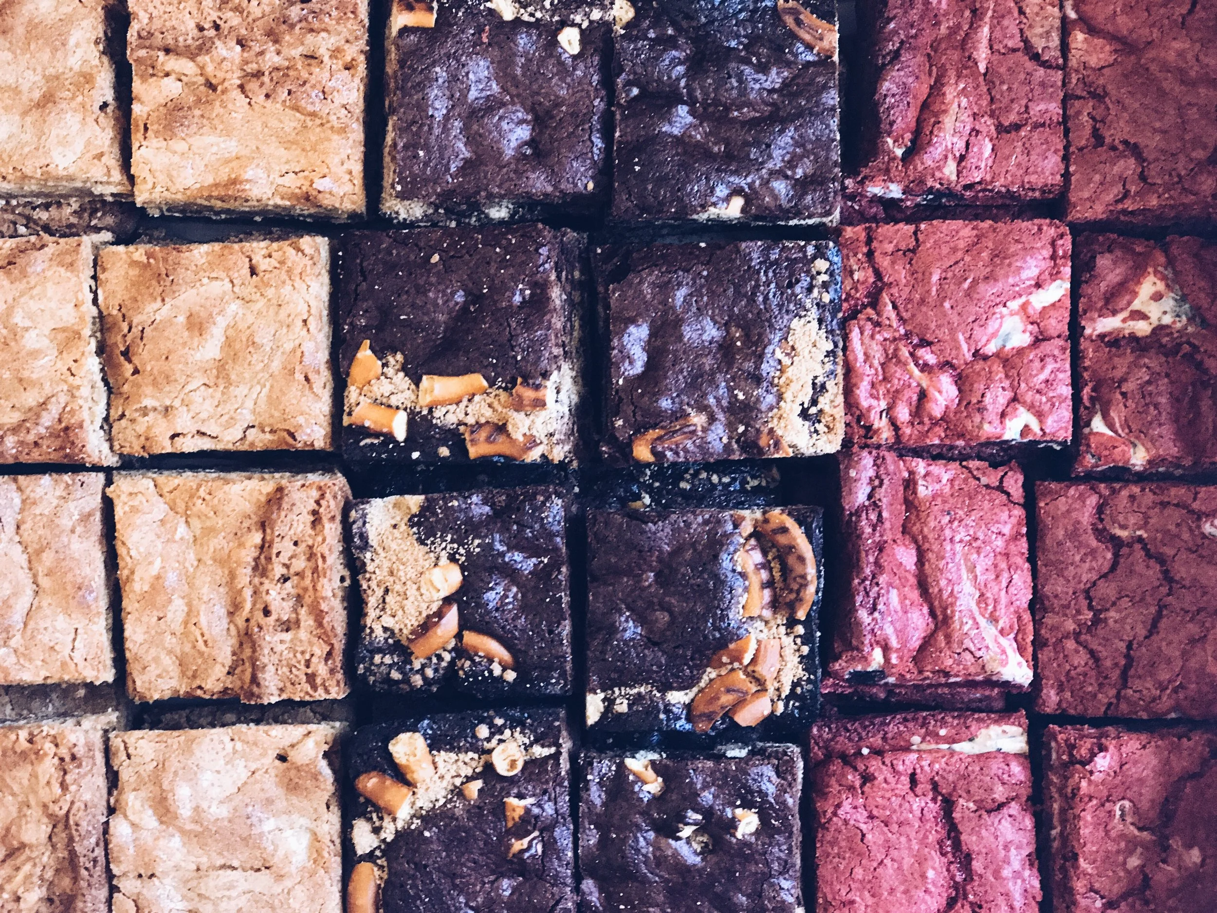 BROWNIES & BLONDIES