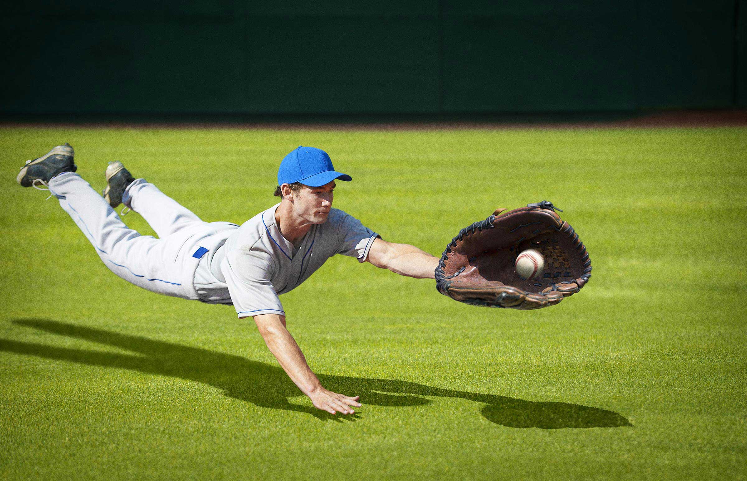 baseball-player-diving-catch.jpg