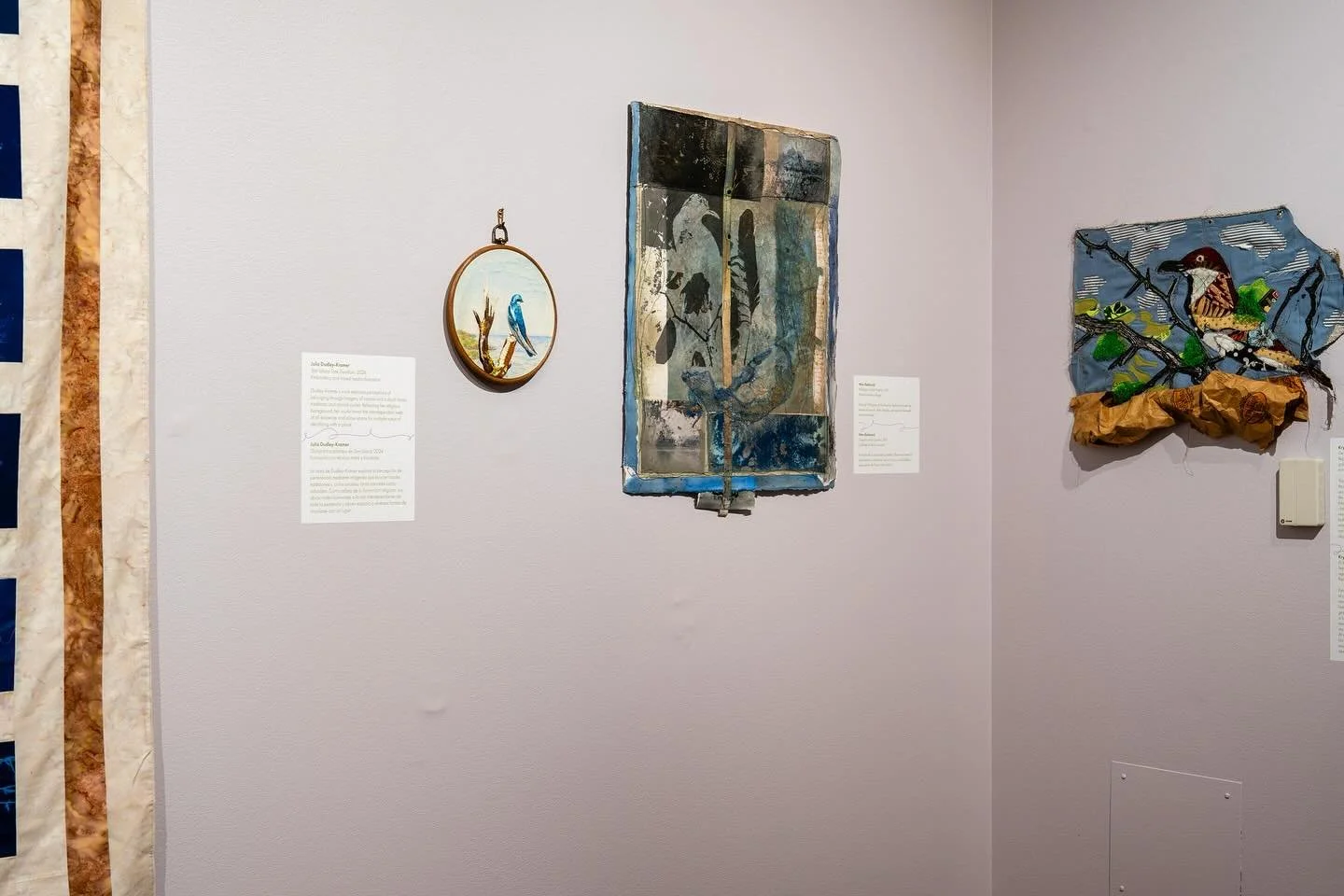 So happy to receive these lovely install photos of my piece surrounded by stunning fiber art work in the exhibition A Conceptual Thread at the National Museum of Wildlife Art 🐦&zwj;⬛ I love the curation and placement of the work! You can check out t
