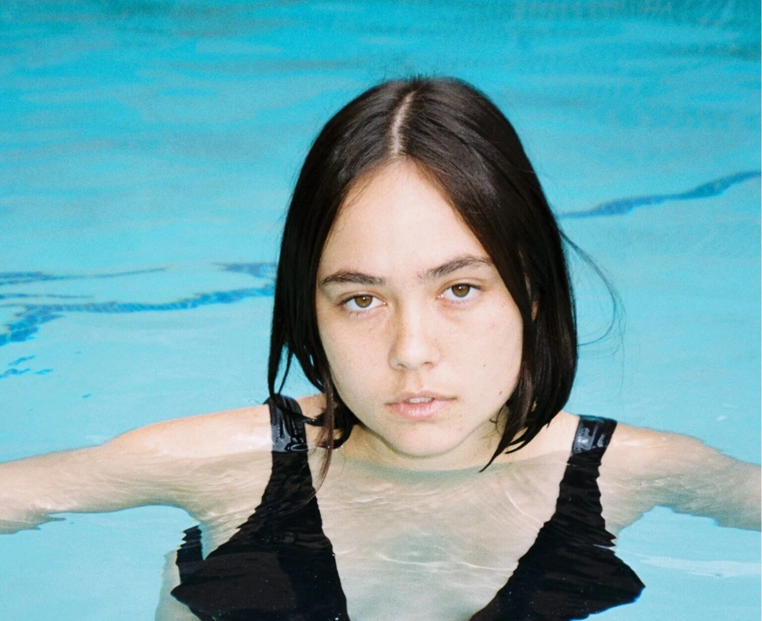 CN Premiere: AntiHana becomes Julian Casablancas in "Heart in a Cafe" —  can't not