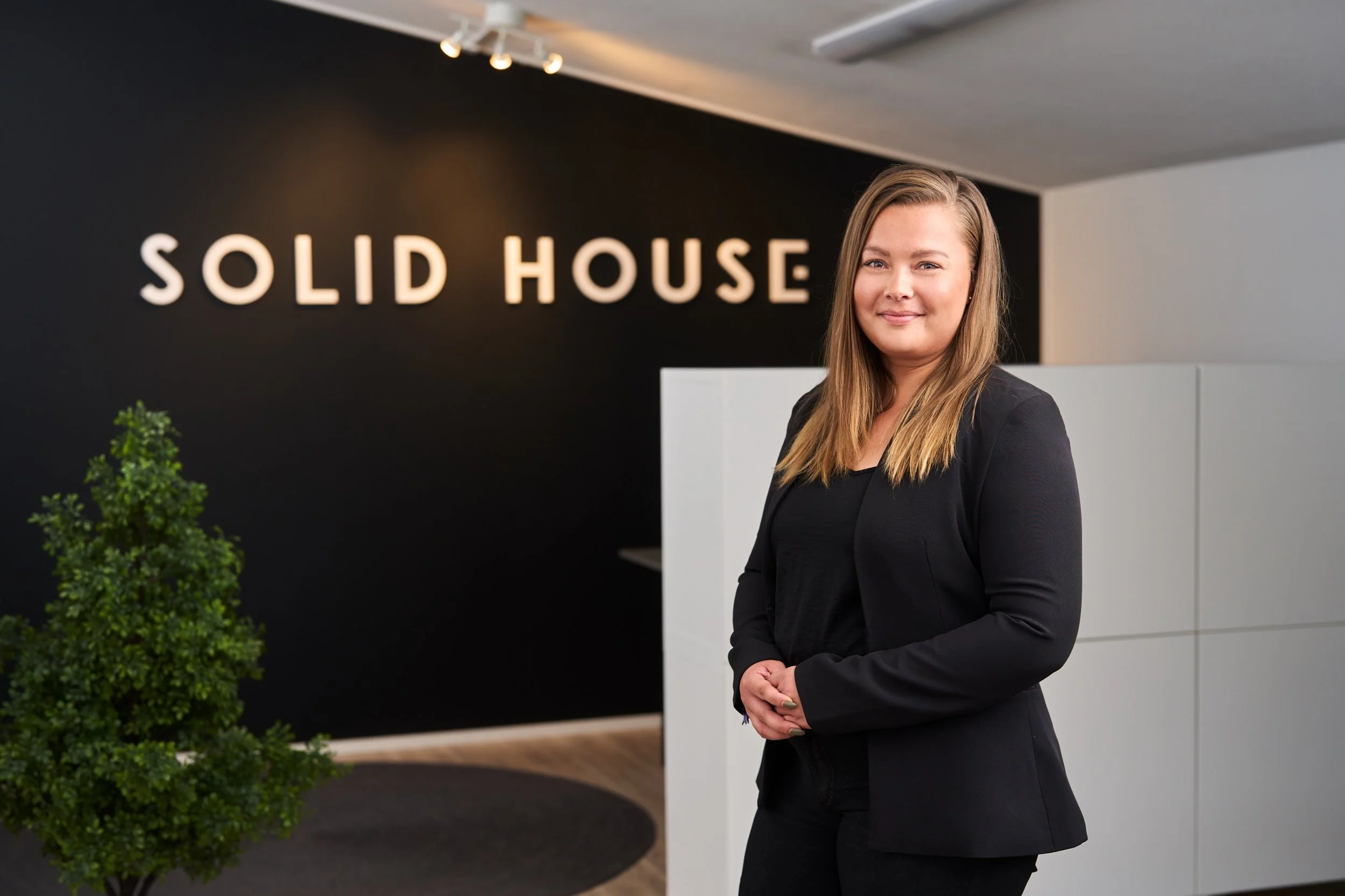 20230919_SolidHouse_VeeraIsoheiko107110 1.jpeg