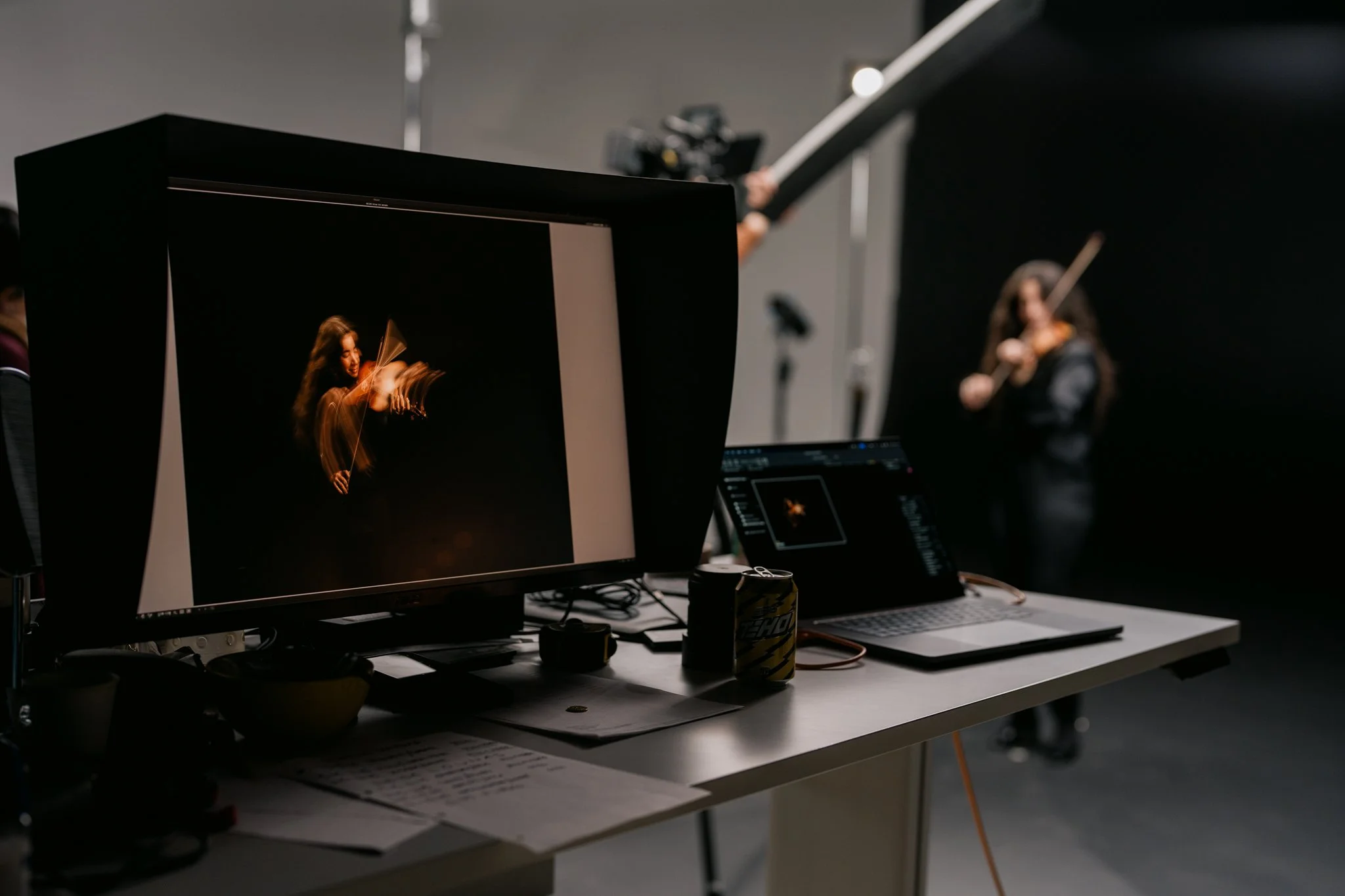 BTS kuva mainoskuvauksista Antti Ranki valokuvaajan studiolta