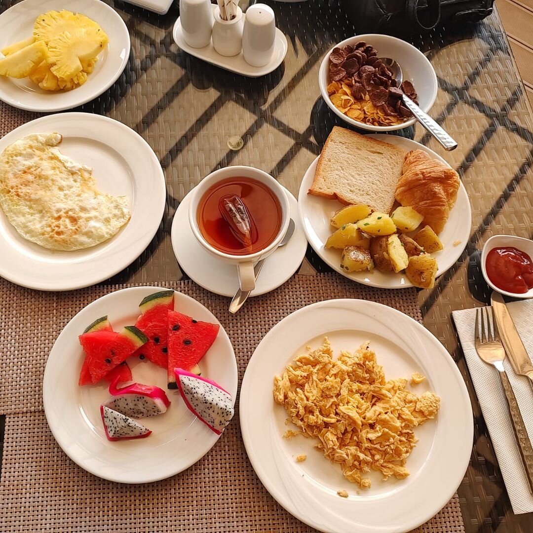 We don't mess around with breakfast and neither do luxury hotels in Thailand 🍳🍉☕️

What is your go-to choice for breakfast?

#settleinabroad #chiangmai #chiangmaibreakfast #chiangmaifoodie #chiangmaifood