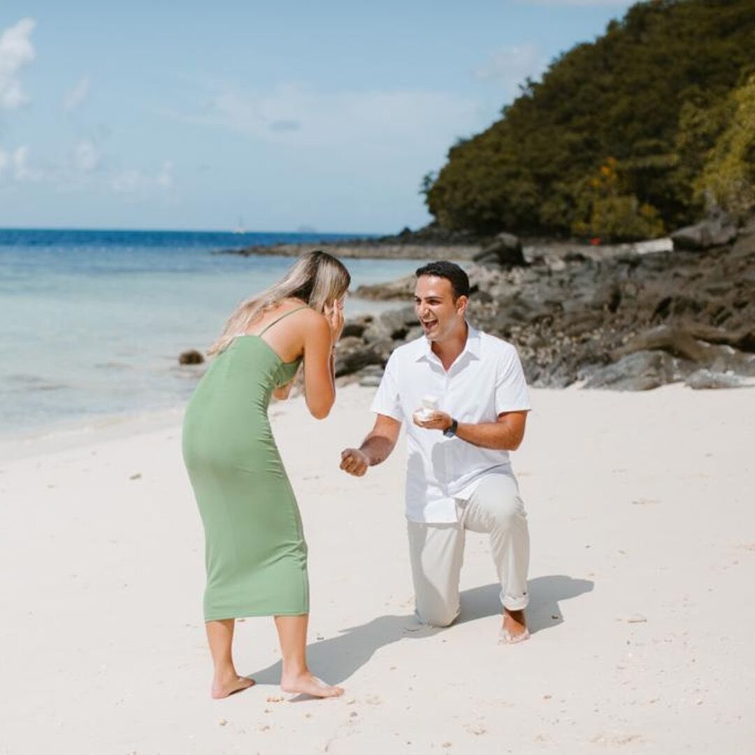 She said yes in Thailand 💍 🇹🇭

We love planning amazing surprises like these for clients! One of the many services we offer includes engagement packages and wedding planning. Whether you're looking for an extravagant occasion or something causal a