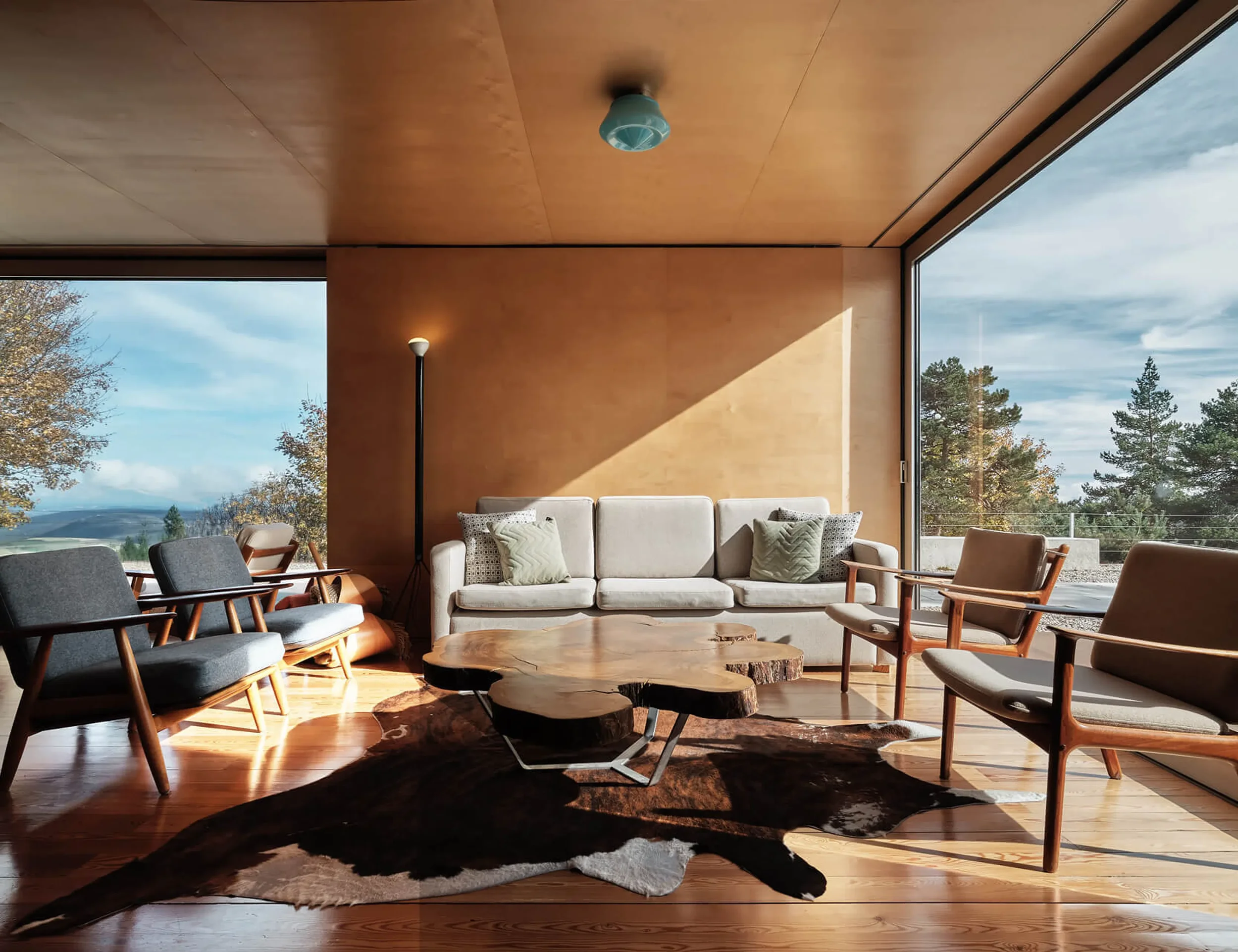 CASA DAS PENHAS DOURADAS - MANTEIGAS, PORTUGAL