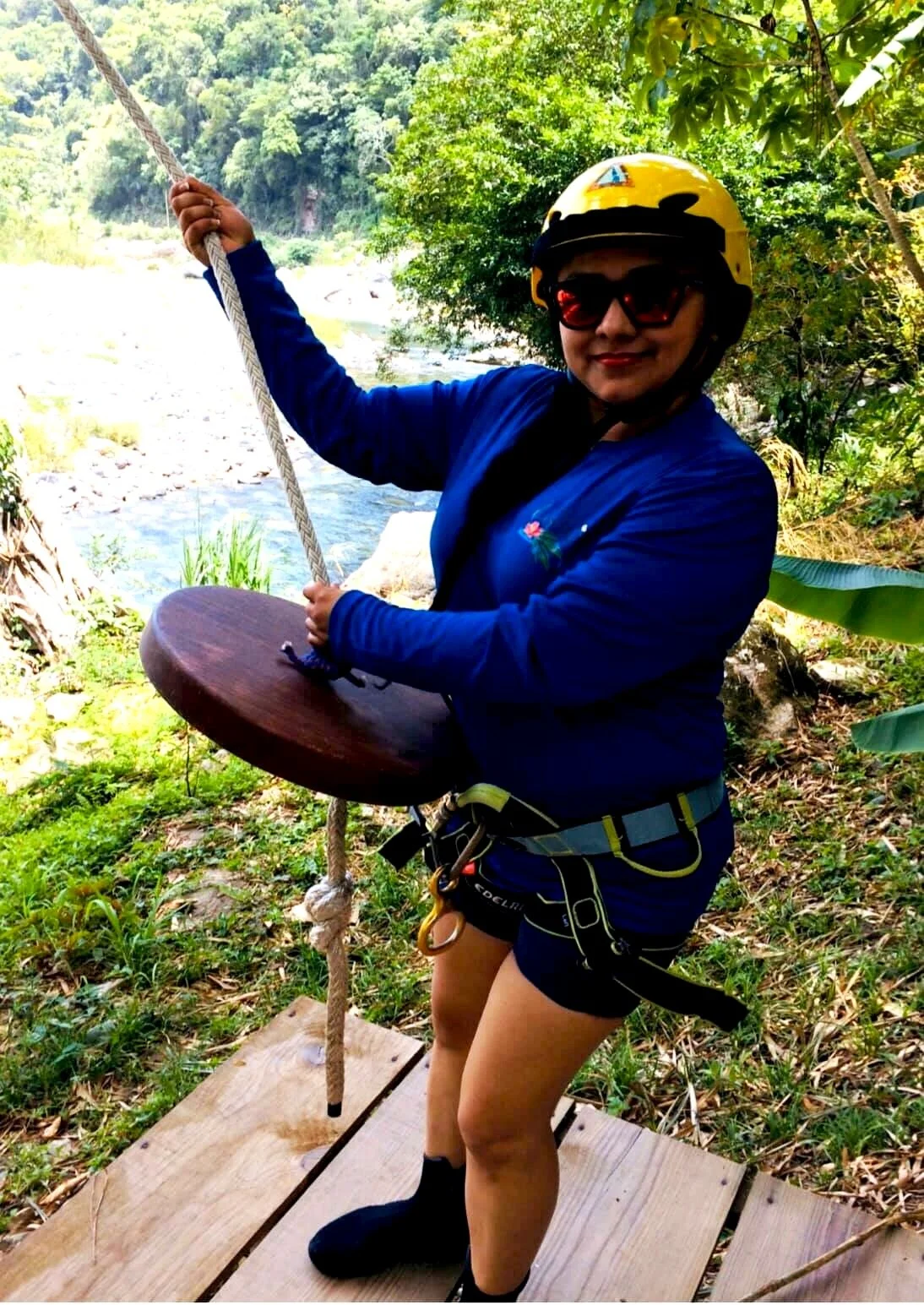 7 Local Staff Operate A Rare And  Boutique Jungle Lodge In Honduras.