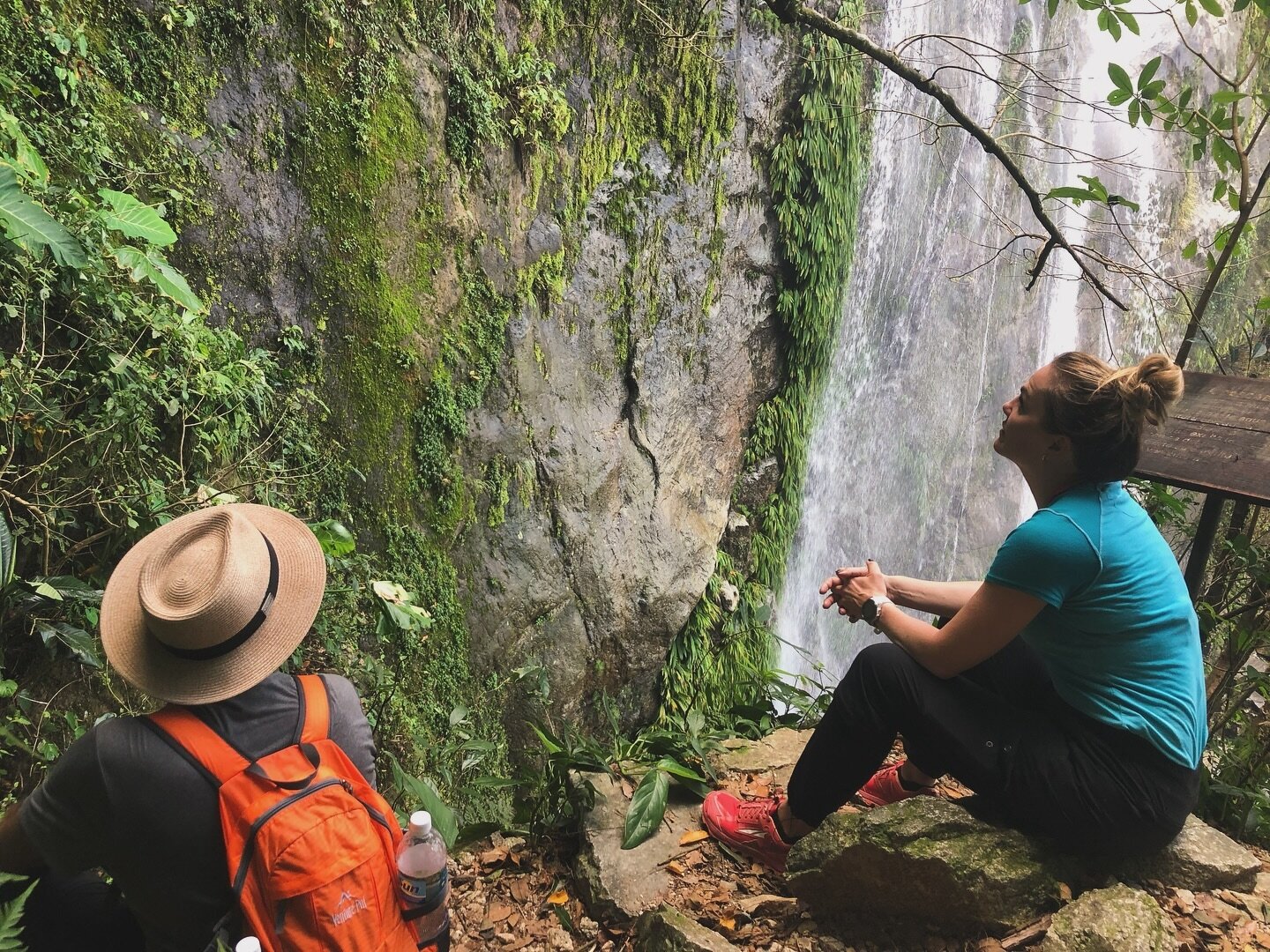 Relaxing at the top of the hike and base of &lsquo;el Bejuco&rsquo; #travel #travelphotography #jungle #waterfallhotelhonduras #rainforest #photooftheday #wanderlust #hondurasfivestars #hondurastravel #allinclusive #beautifuldestinations #travelgram 