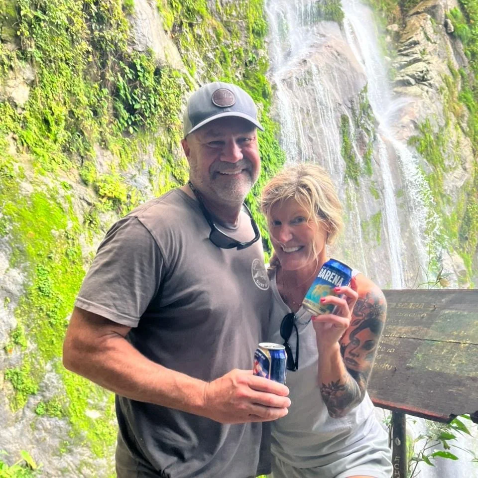 Today, Chef Olvin traded his kitchen whites for hiking shoes and guided this wonderful couple deep into Pico Bonito National Park.
After a beautiful climb through the rainforest, they reached the base of the giant waterfall&mdash;one of the most brea
