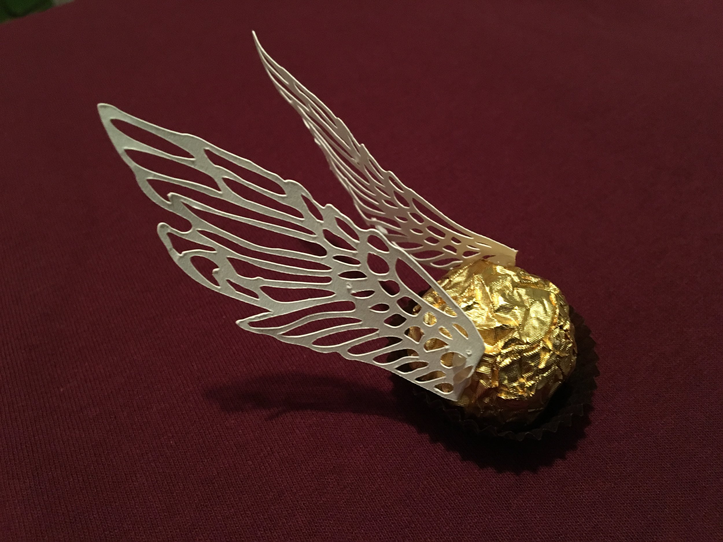 Make Harry Potter Golden Snitch Favours With Cricut