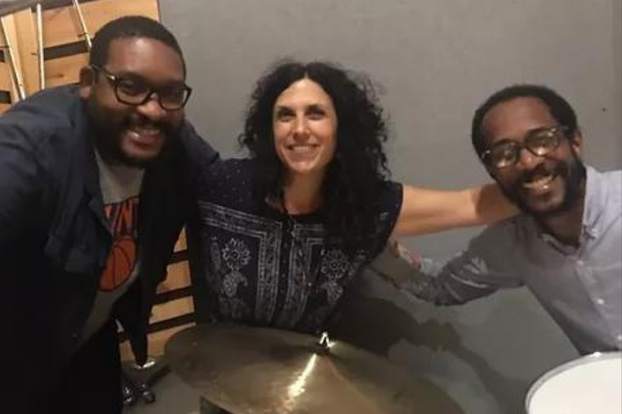 Singer/songwriter, pianist, Debbie Deane to release next album on Modern Icon