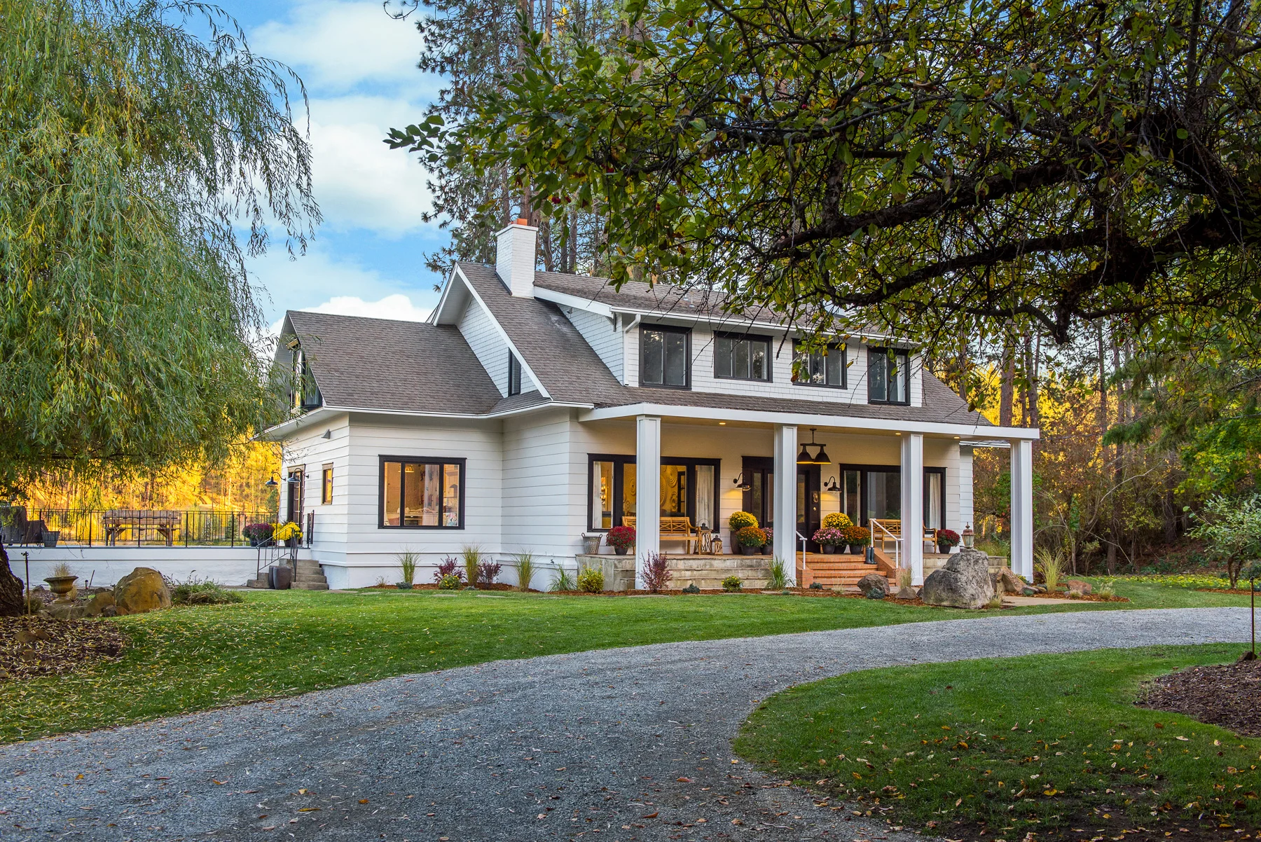 16514 N Little Spokane Dr-001.jpg