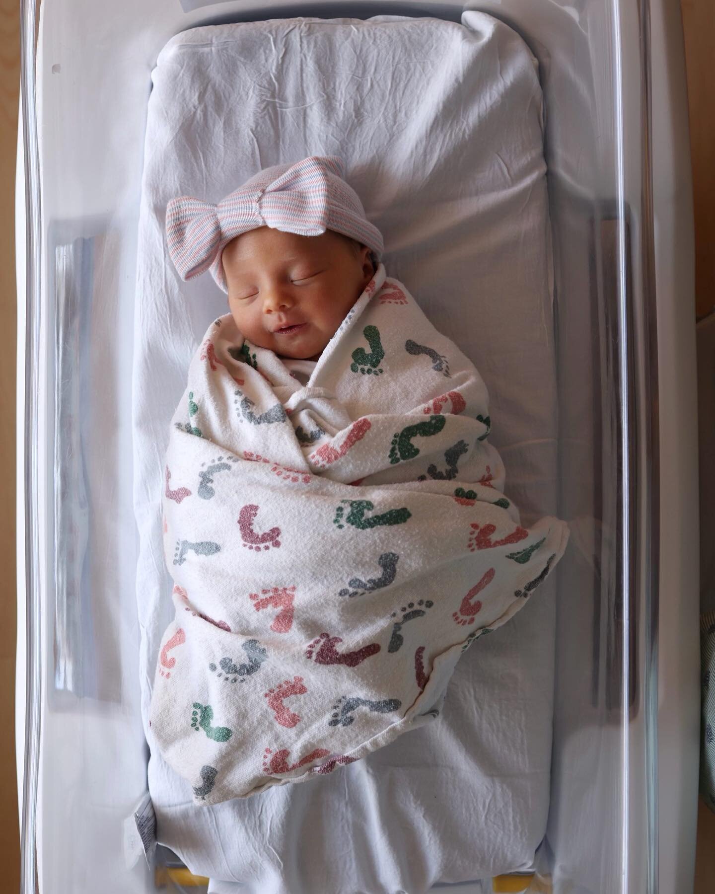 Earth Day was extra special this year &lt;3

Welcome to world Vesta Josephine Sapienza!! 

#vestajo #earthdaybirthday #love