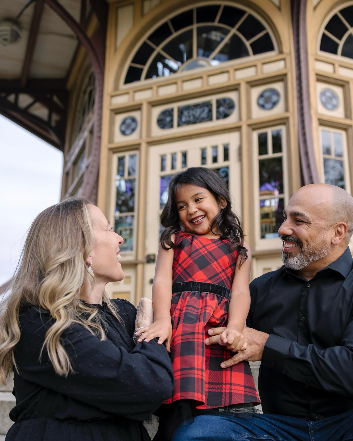Pagoda family shoot is a must for Baltimore City families (#inmyopinion) &lt;3

Thank you Maney family!! 

#love #bmorefamily #pagoda