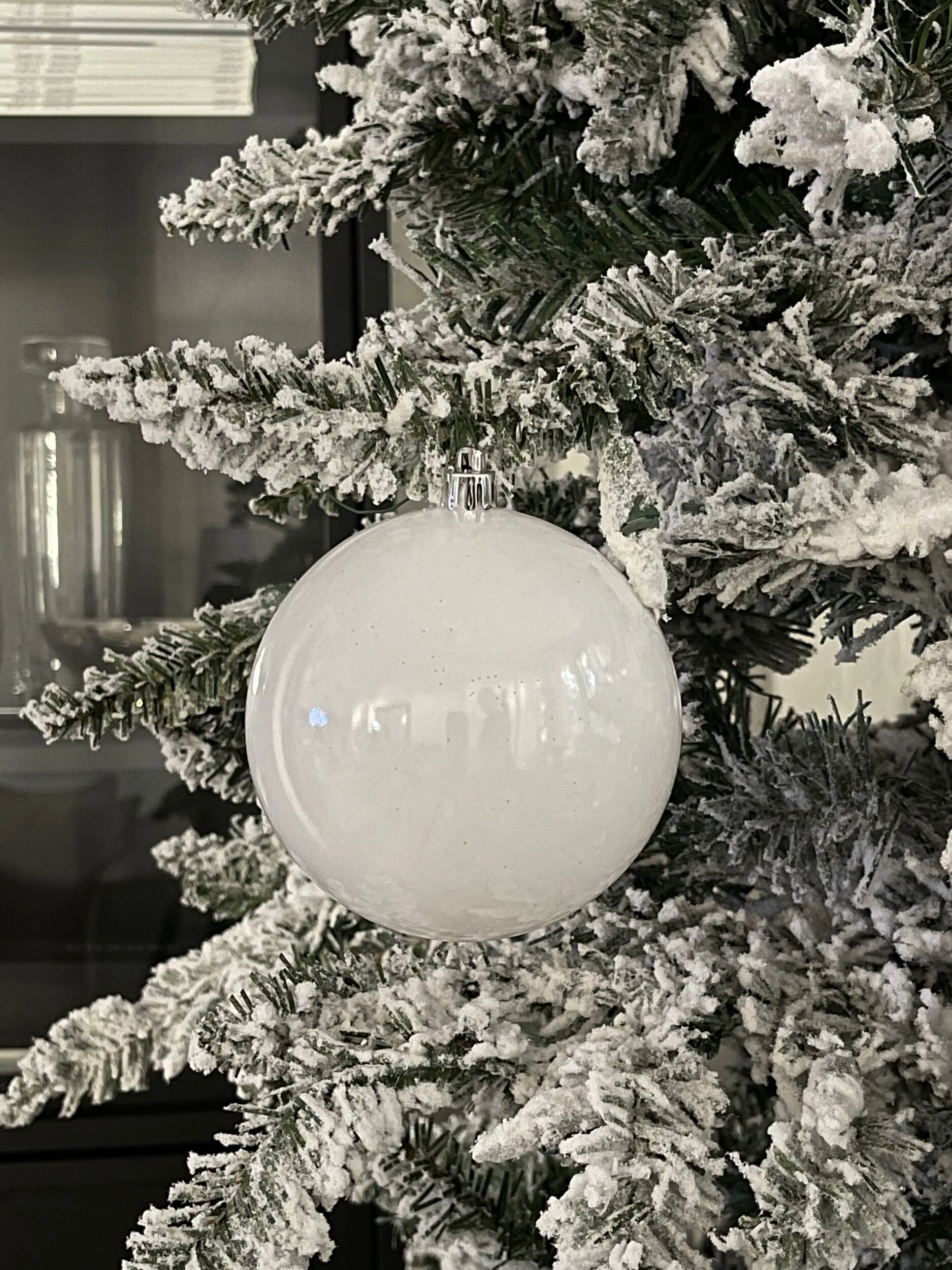 Glossy White Ornament Christmas Tree