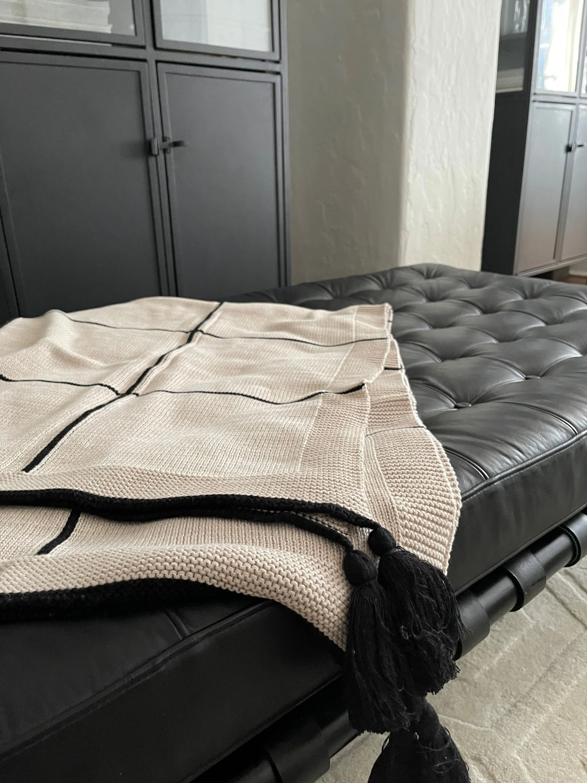 Fleck Beige Black Striped Knitted Throw Tassels Styled