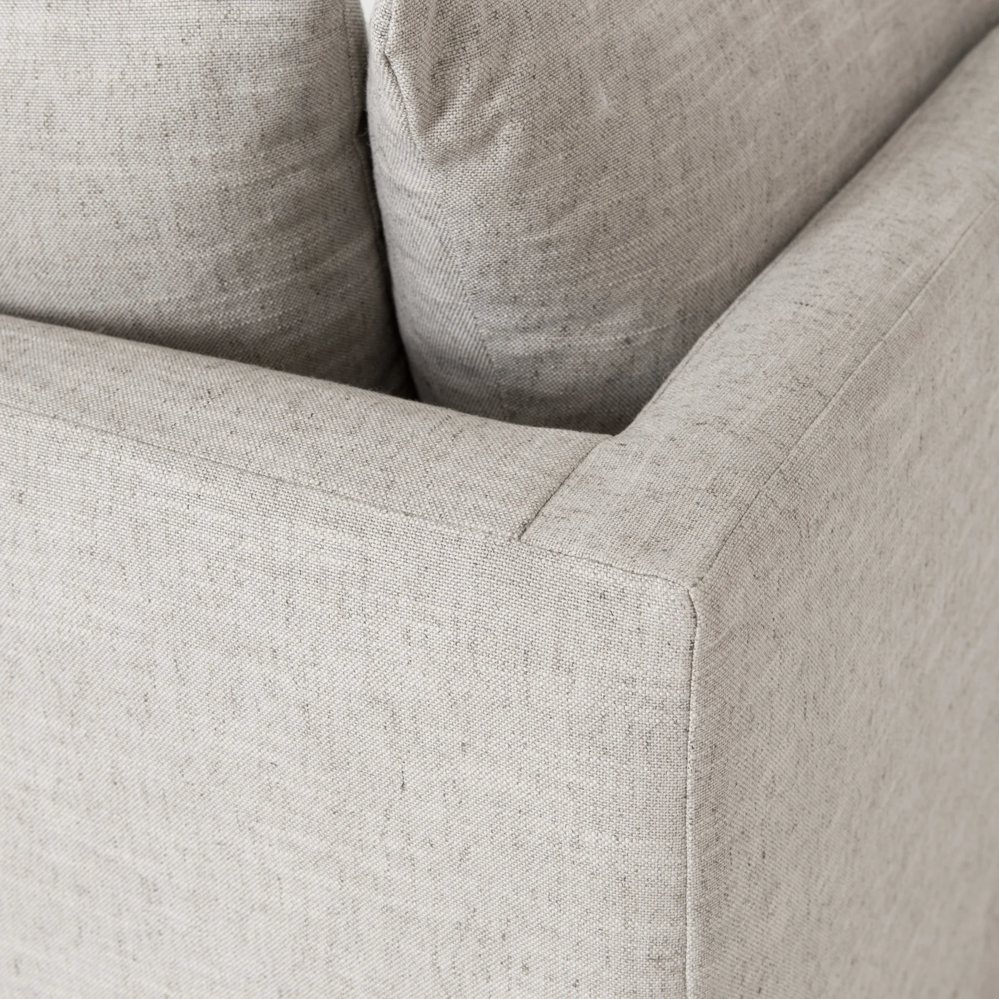 Habitat_Slipcover_Sofa_detail2.jpg