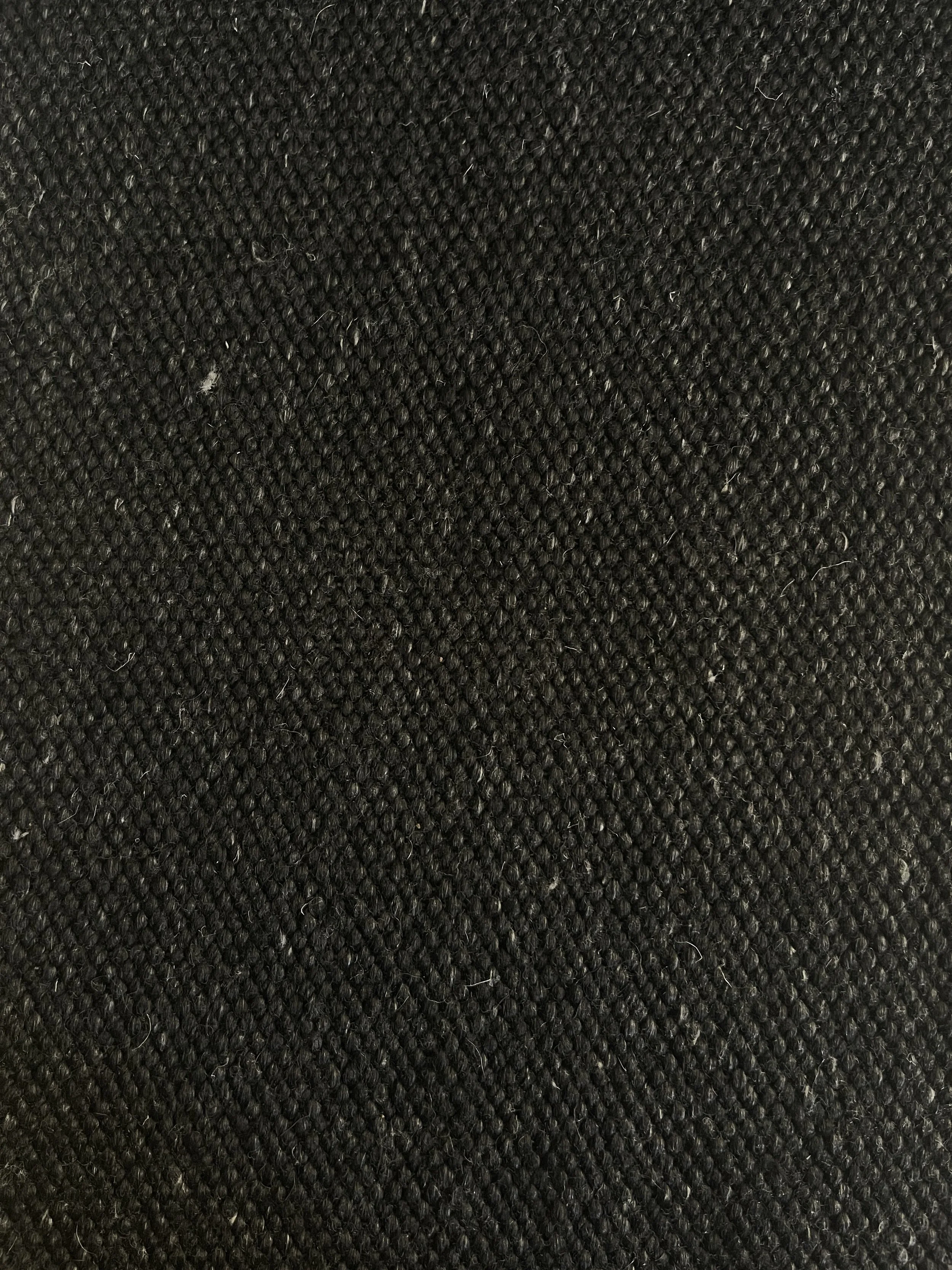 soho_rug_swatch_black.JPG