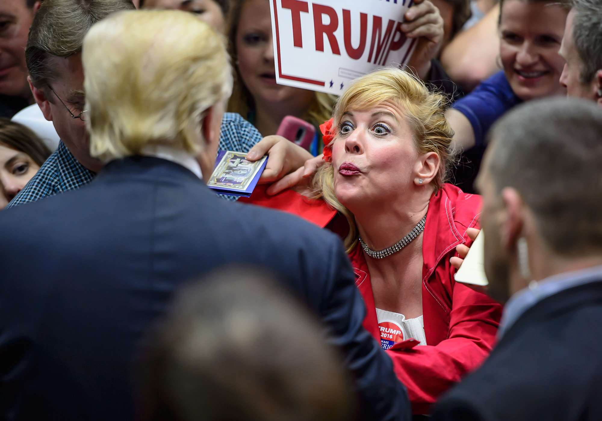 0454_blu_Trump_rally_in_Waterbury.jpg