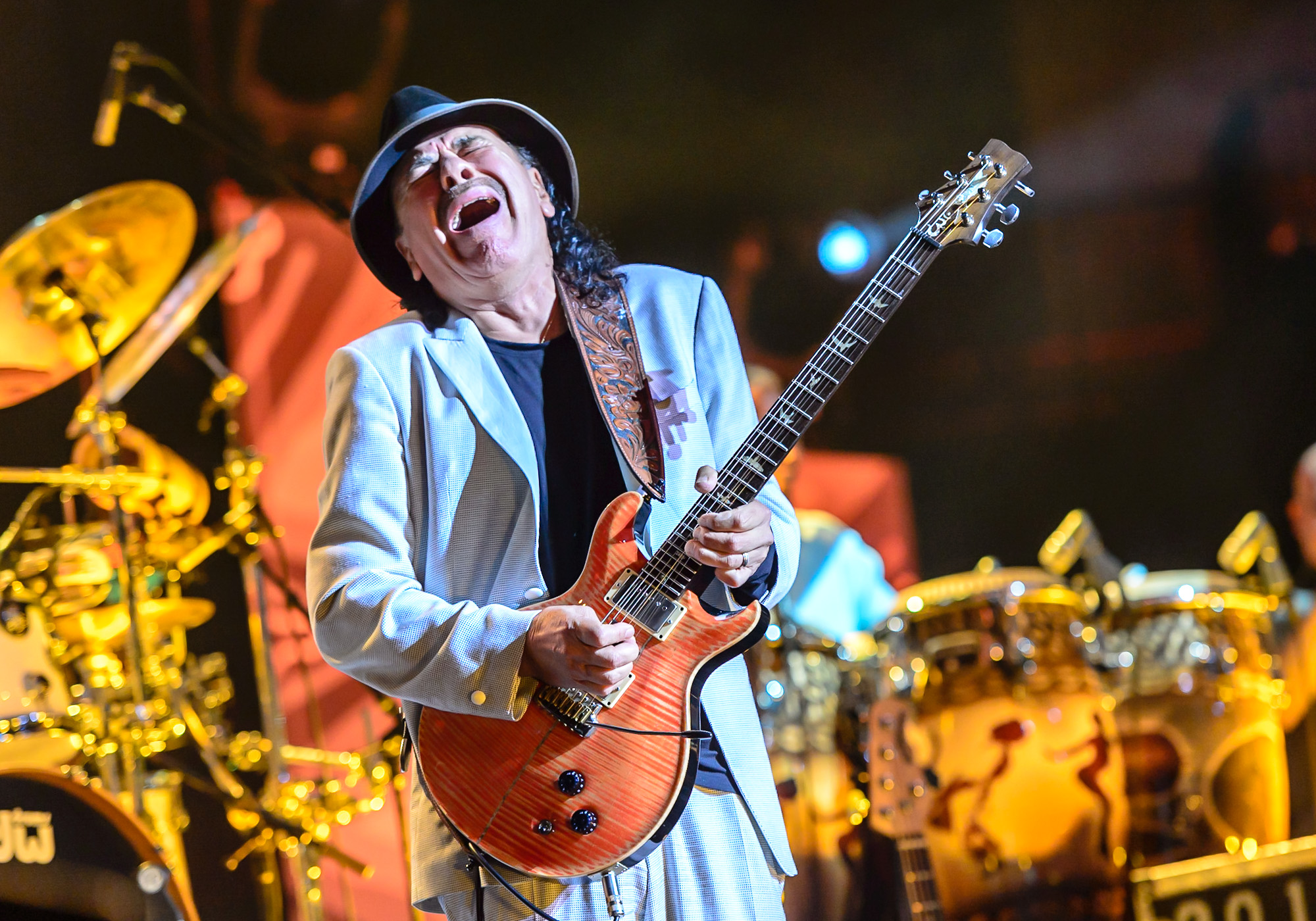 blu_0175_Carlos_Santana_inconcert@Mohegan_Sun.jpg