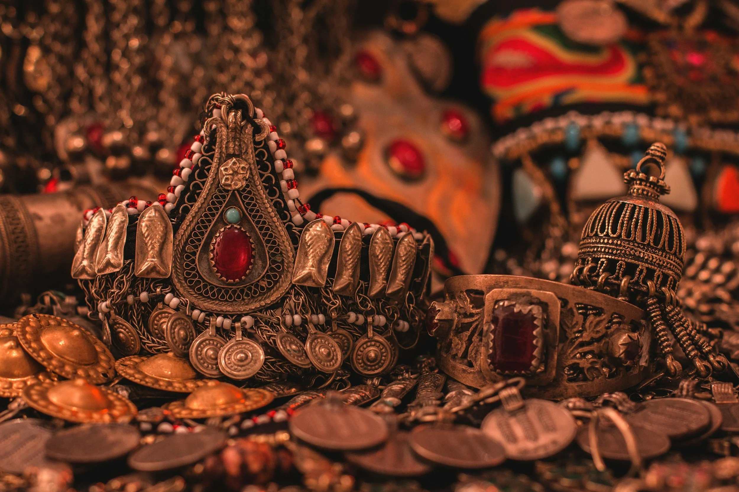 Inn Keeper's Hoard 1d100 Loot Table Edition: Enchant Your Adventures with Unique Treasures