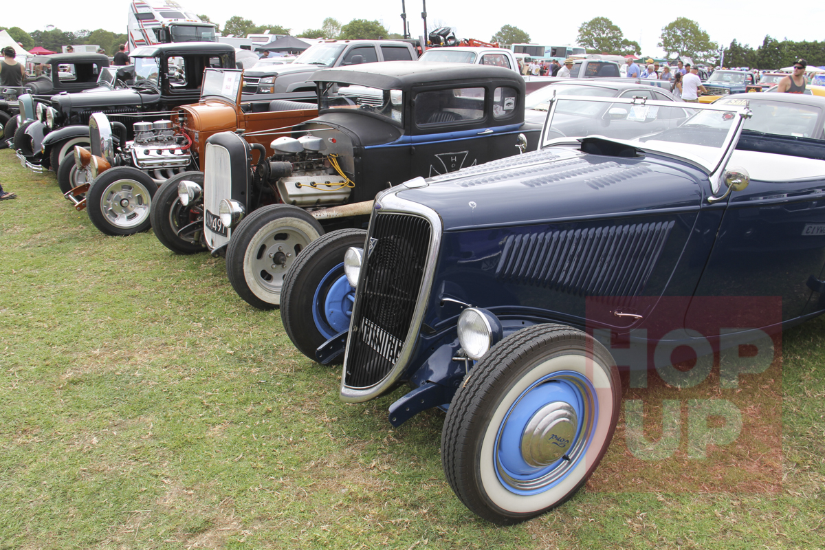 Keith Golder’s FE powered ’34 roadster is shown here alongside Malcolm Turner’s Hemi powered Model A coupe and Haydn Mitchell’s Hemi powered Model A roadster pickup. 