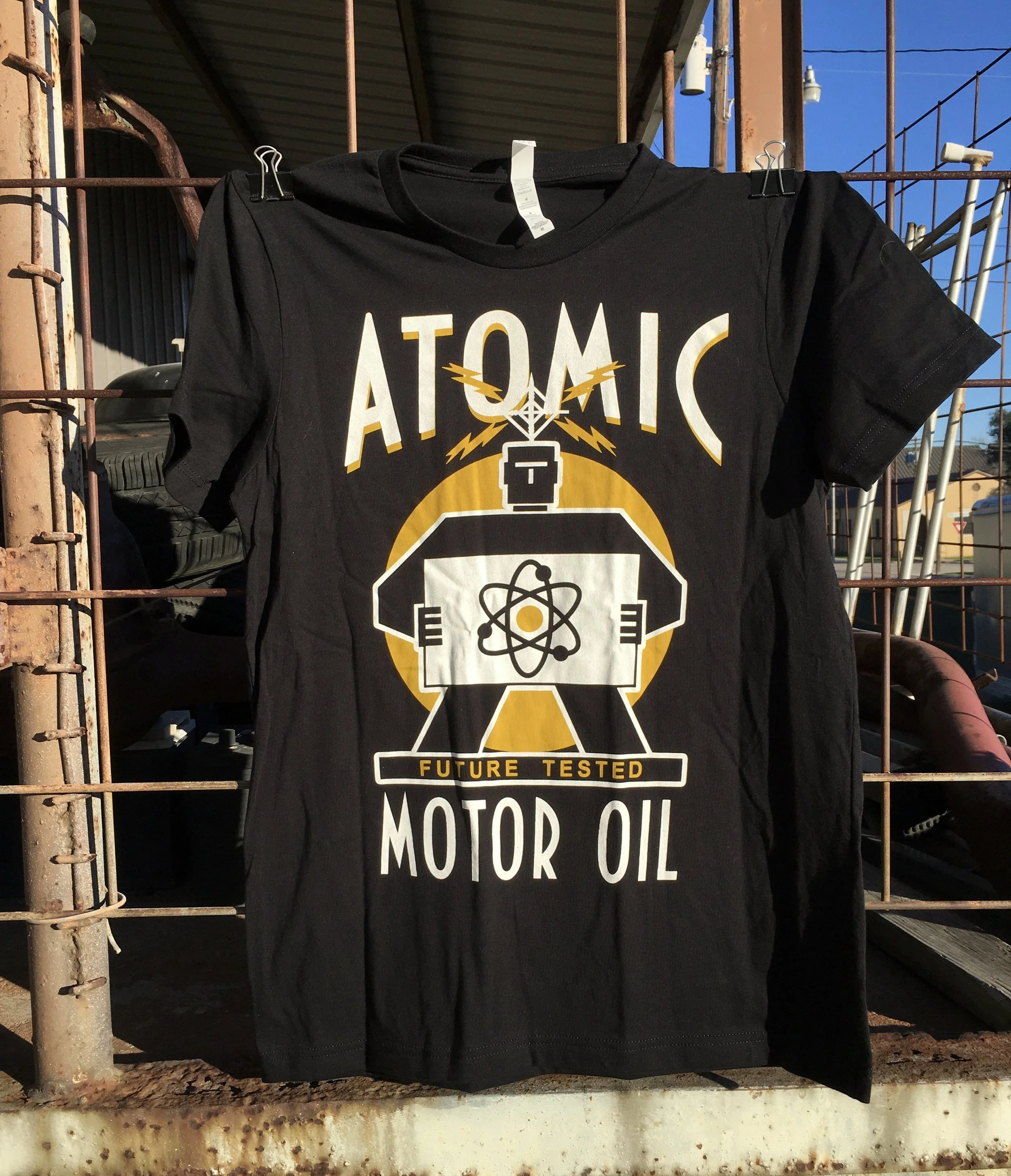 Atomic Motor Oil  T