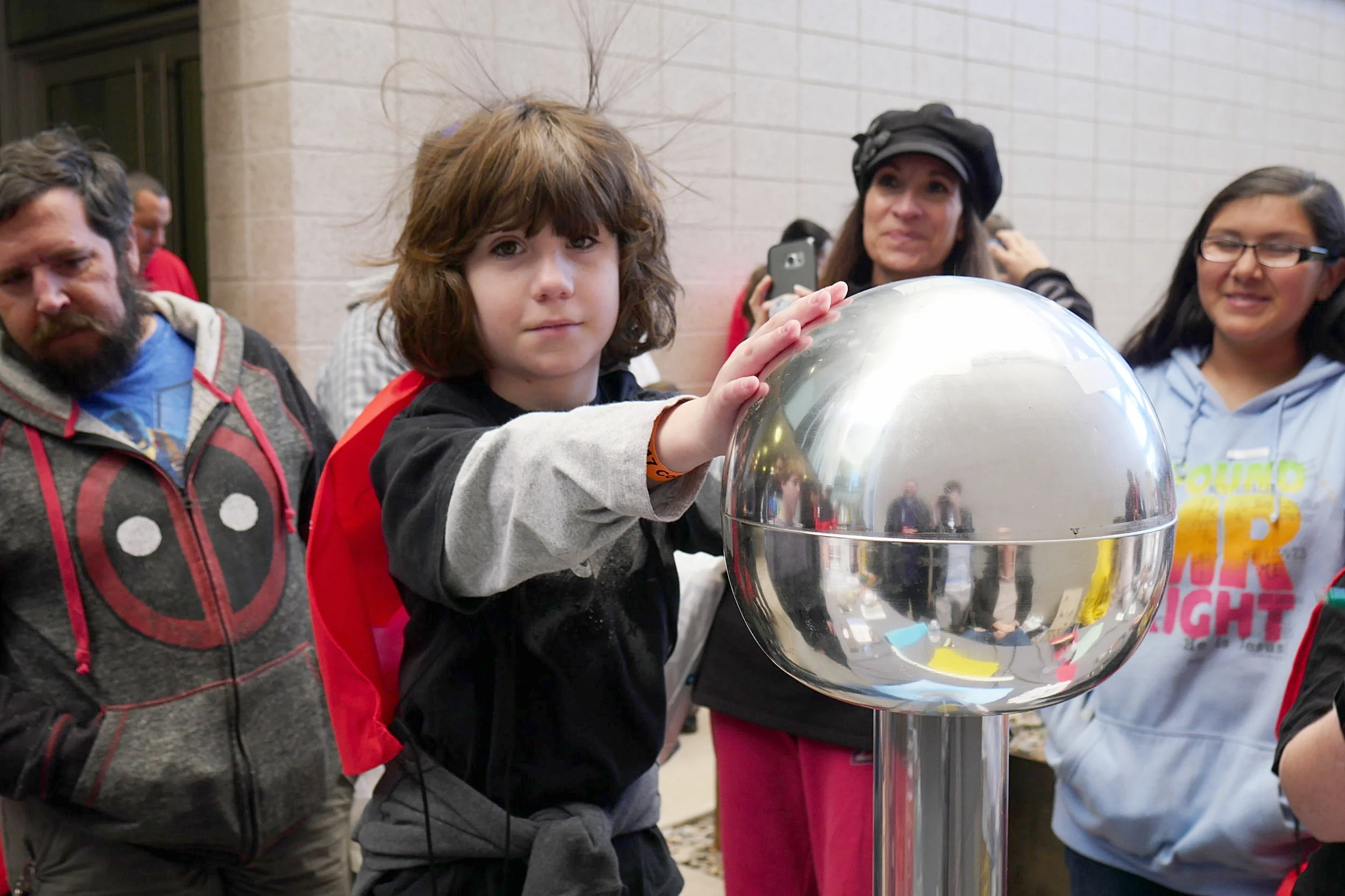 Dillon, 9, discovers the shocking truth about static electricity. (Nicholas Serpa/DD)