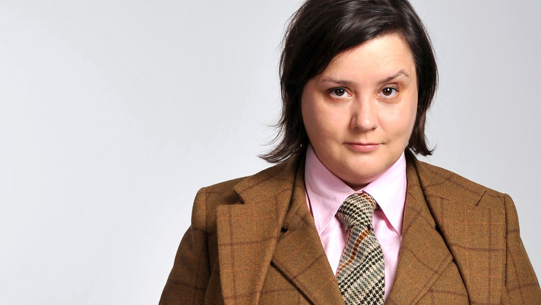 Comedian Susan Calman - Femininity, homophobia and bullying (Part One)