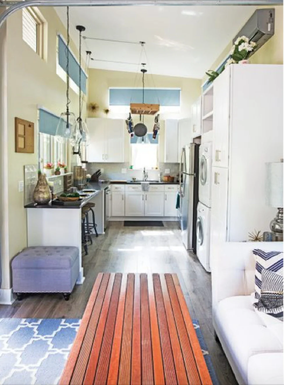 4 kitchen interior.jpeg