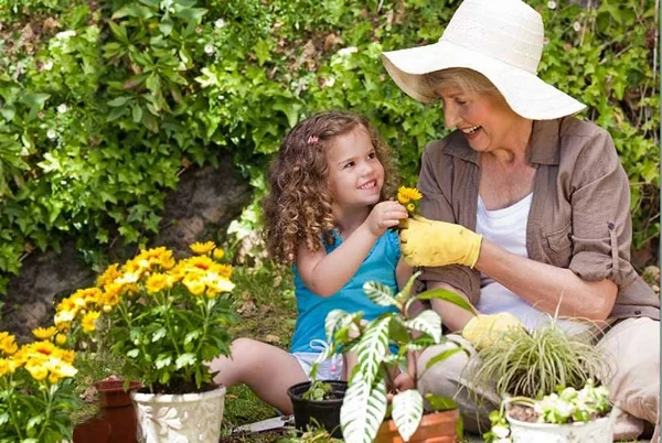 drp-general-kid+grandma-1000px.jpg