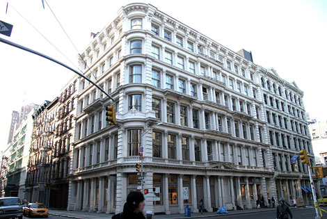 Manhattan Borough President Brewer, Council Member Chin, and Department of City Planning Director Lago are hosting an open house to launch the SoHo/NoHo community engagement process. Attendees will be welcomed to provide input on their experiences of living, working, creating, and visiting in SoHo and NoHo. Join me on Wednesday, February 6, 6:15 - 8:00 p.m. at PS 130, 143 Baxter Street. It is imperative that residents and small business owners turn out to provide our experience of living and working in SoHo and NoHo: what the problems are and how to fix them; what improvements can be made; what will our future be. RSVP >> Clean Up New York - Clean Up Chelsea Launch Event February 28th! Please join us in for the Clean up Chelsea Launch Event! Clean up Chelsea launched in October 2018 in collaboration with Clean of Soho of NYC Strut Corporation. The goal of Clean Up Chelsea is to create a clear line of communication between community groups and organizations and city departments that oversee clean initiatives including the city council, department of sanitation, and NYC parks. RSVP >>
