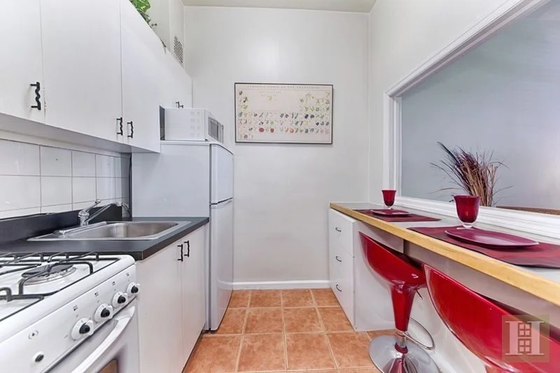 “Spacious studio located in superbly maintained Pre-war building with part time (M-F 2:30-10:30) Doorman, Elevator building w/Laundry. RENOVATED Kitchen and bathroom. The apartment has high ceilings, AC unit, and is available fully FURNISHED or UNFURNISHED. This well maintained building includes a FULL-TIME live-in super, elevator, laundry and storage room. Near all restaurants, shops, and transportation.