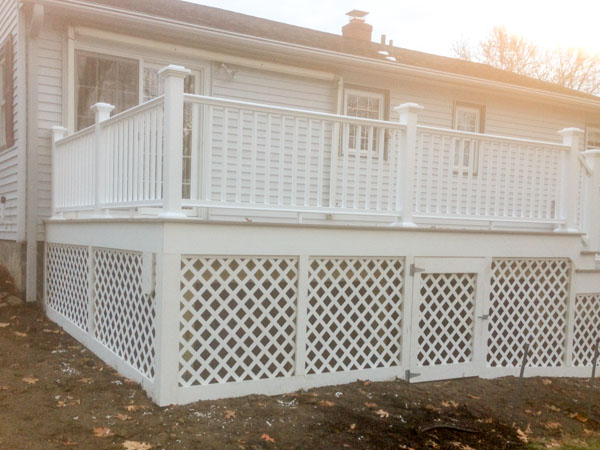 deck-railing-lattice.jpg