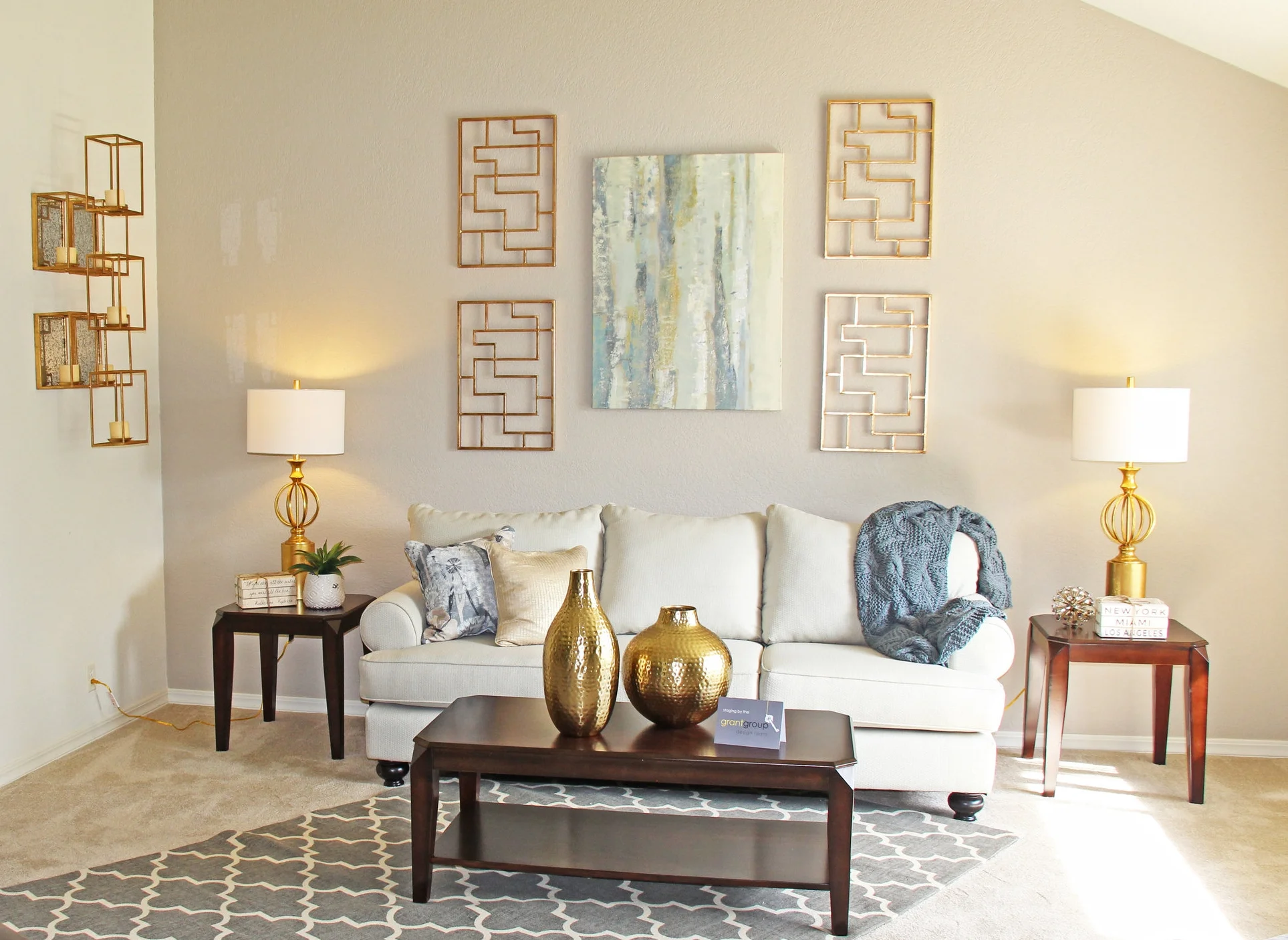 fairoaksmainlivingroom.jpg