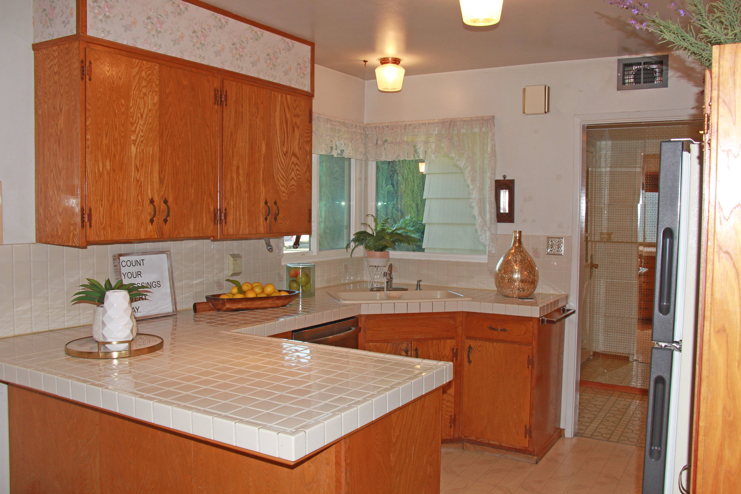 kitchen from dining.jpg