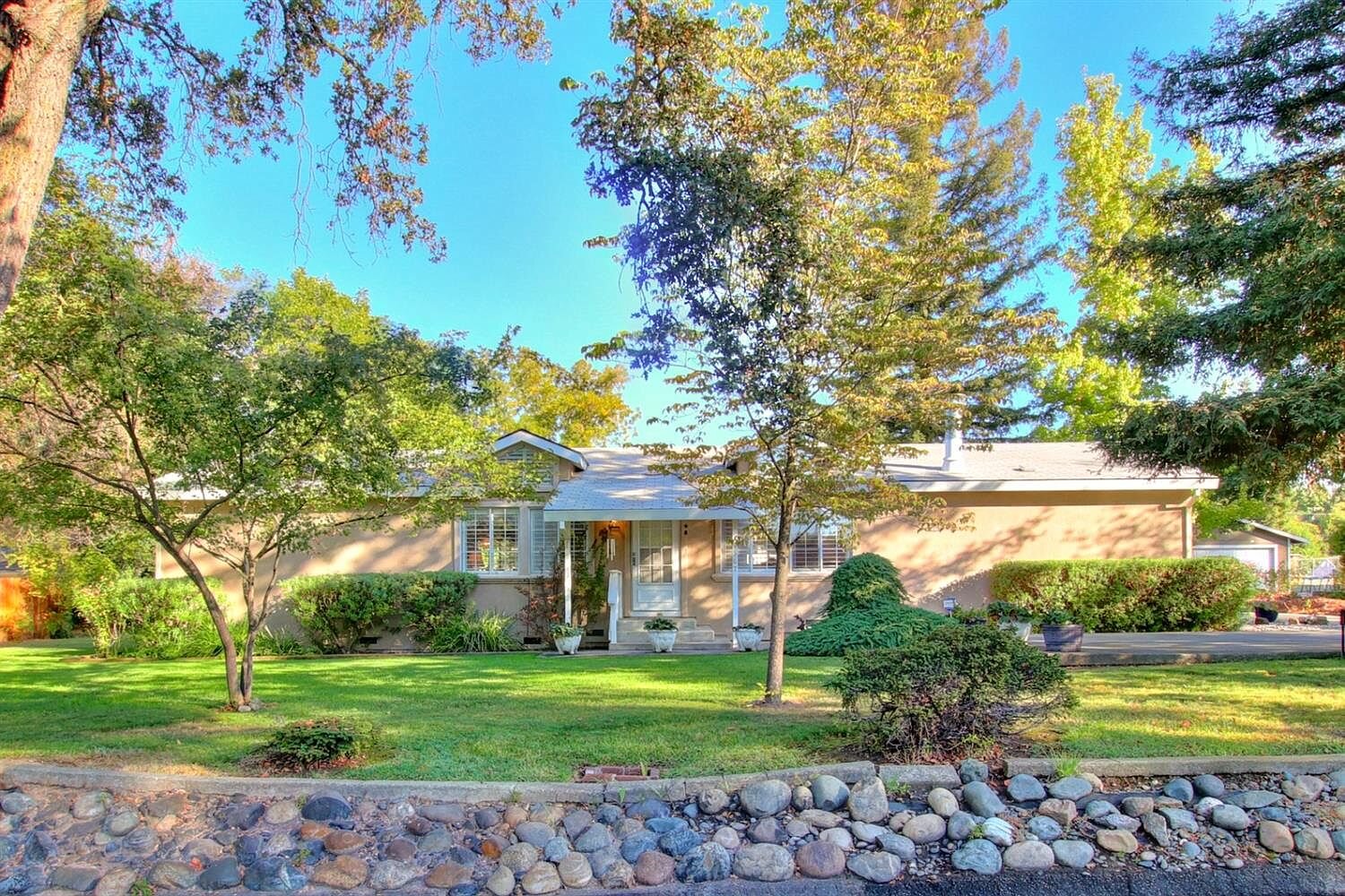 8567 Pershing Avenue, Fair Oaks