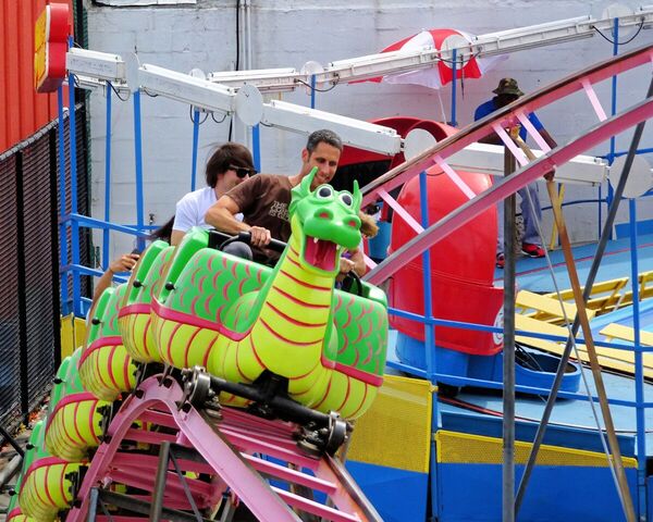 Dizzy Dragons Kids Ride