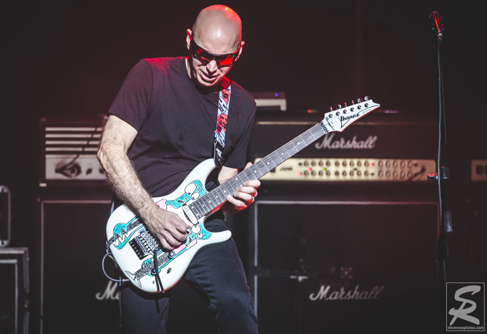 Joe Satriani-SR-33.jpg
