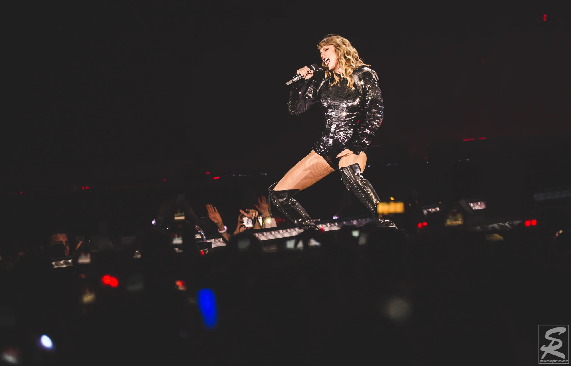 Taylor Swift-SR-19.jpg