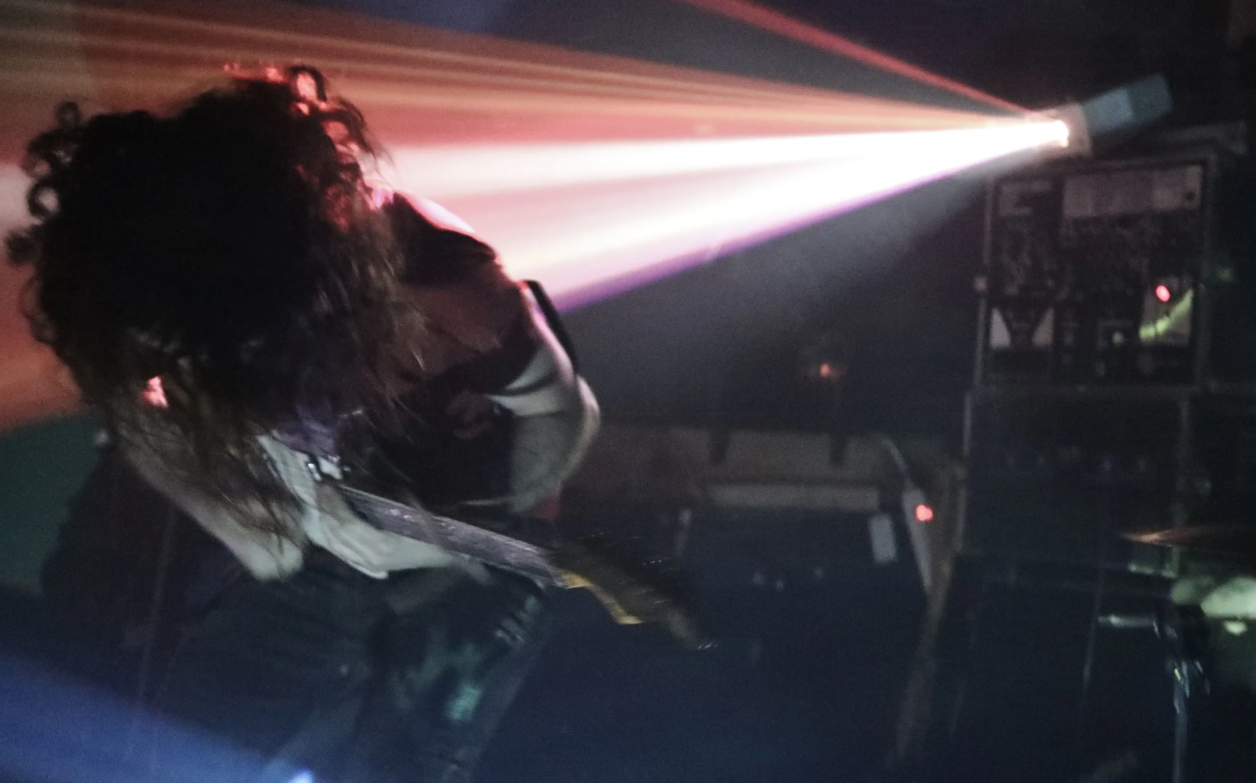 02 A Place to Bury Strangers - Gasa Gasa - 5-30-18 Lost in NOLA.JPG