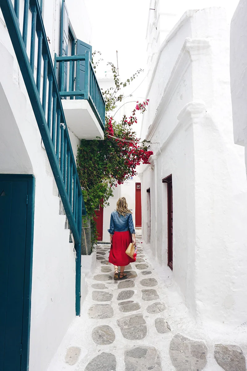 jenandjennifer_mykonos_alleyjen.jpeg