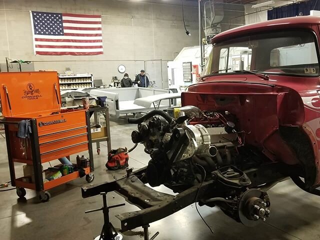 Its Monday, might as well kick this week's ass. Today I'm finishing up getting this 56  F100 stripped and ready for a new frame and coyote motor.
.
.
#fatfendergarage
#fordf100
#f100
#procharger
#bigblock 
#f100syndicate
#fordtrucks
#arizona
#restomo