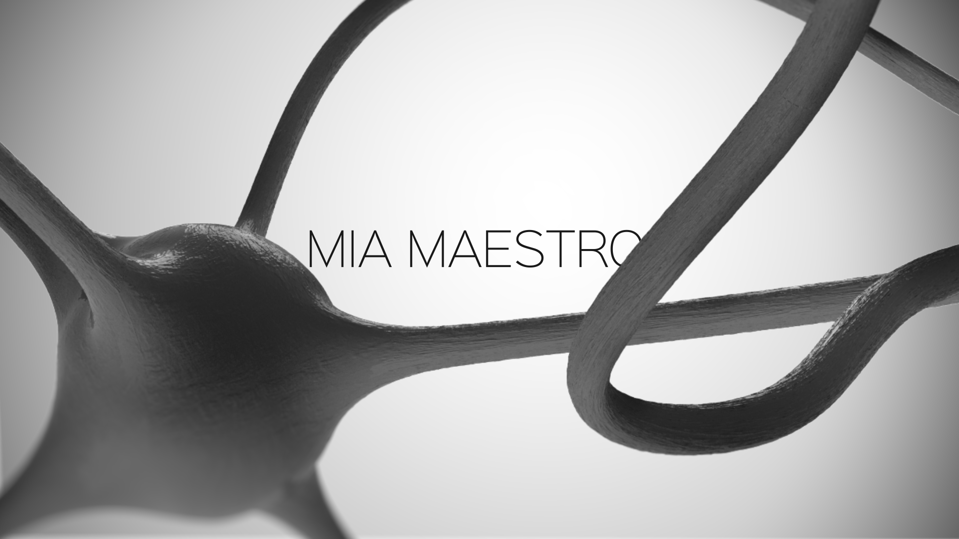 Mia Maestro.png